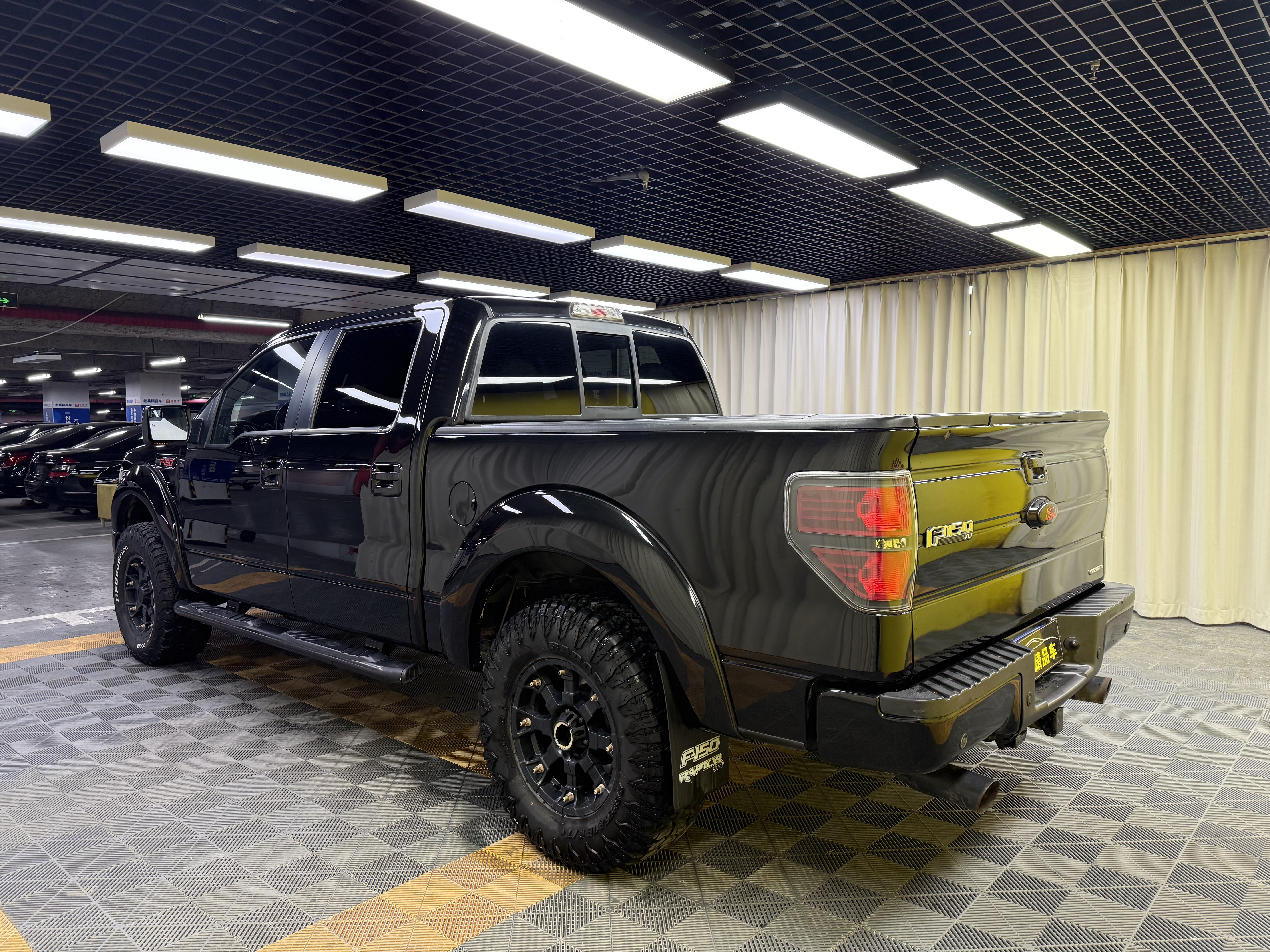 Ford 2017 car image #13