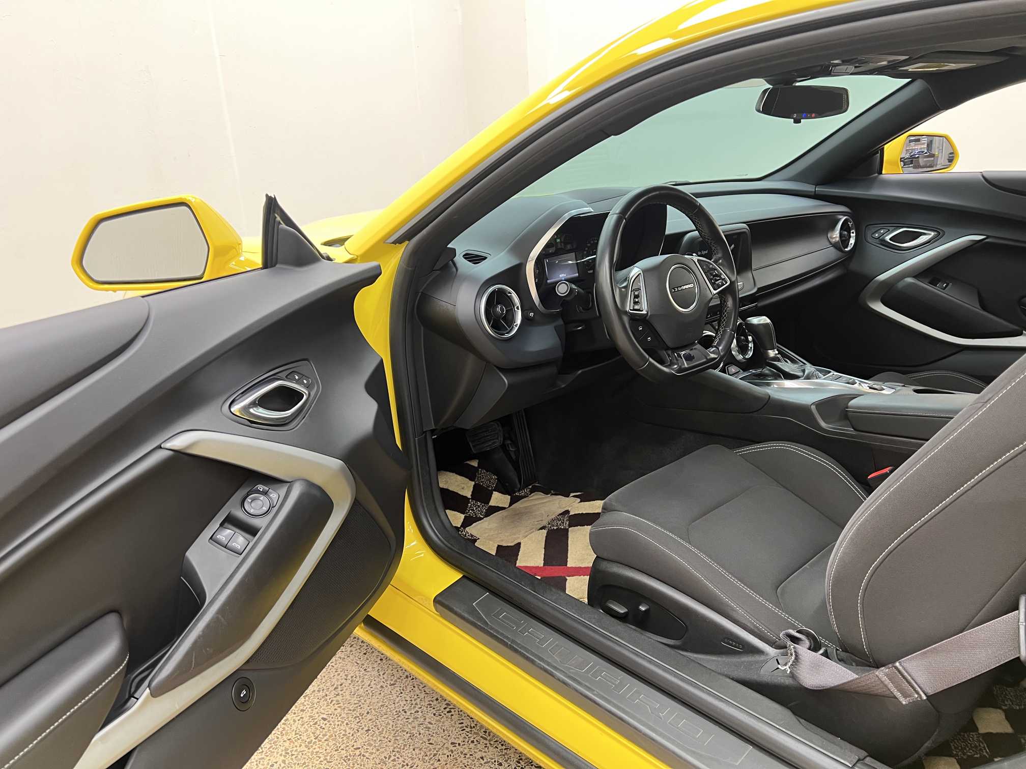 Chevrolet 2017 #13 Chevrolet 2017 car image #13