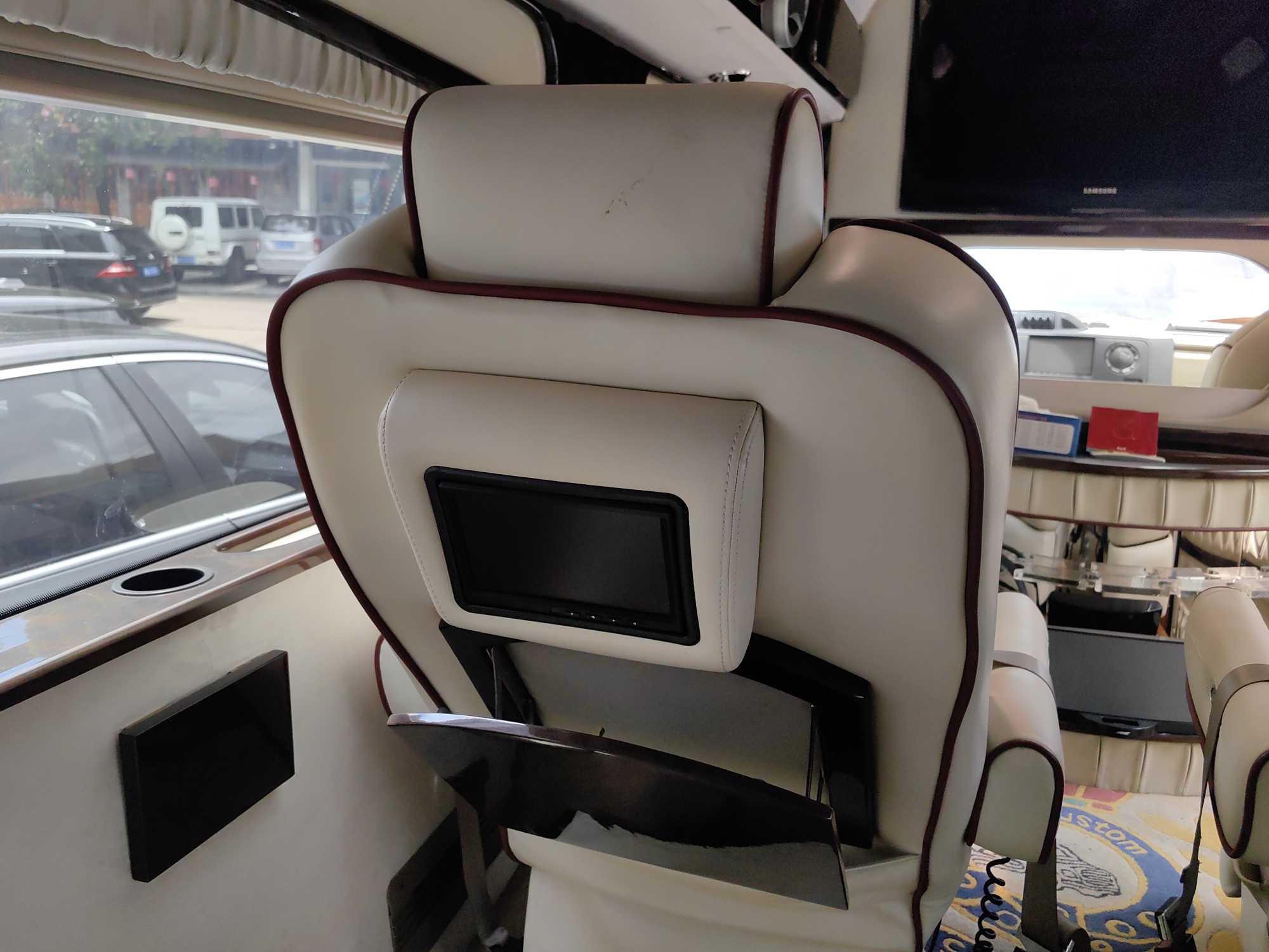 Ford E350 2009 #13 Ford E350 2009 car image #13