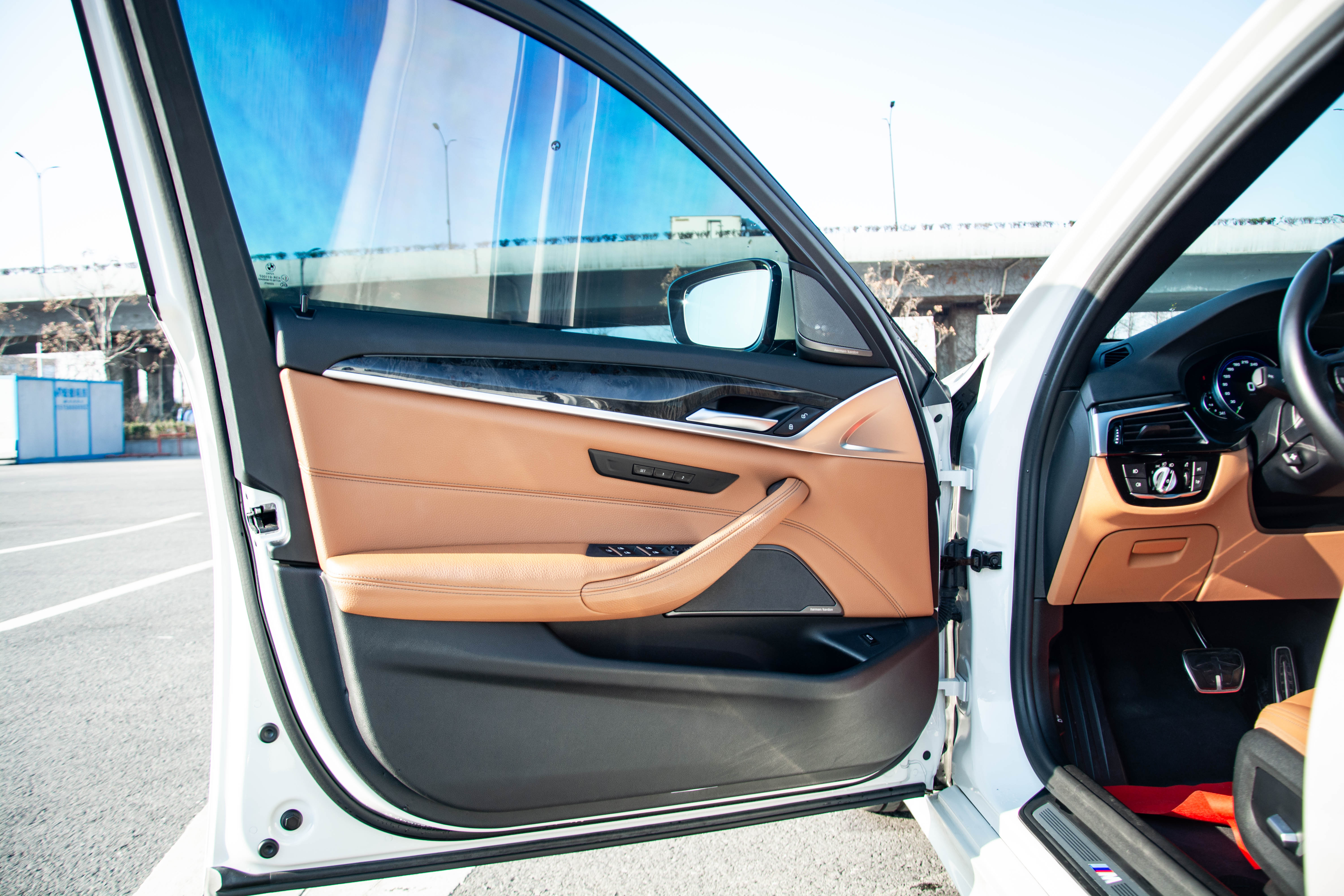BMW 5 Series 2018 #13 BMW 5 Series 2018 car image #13