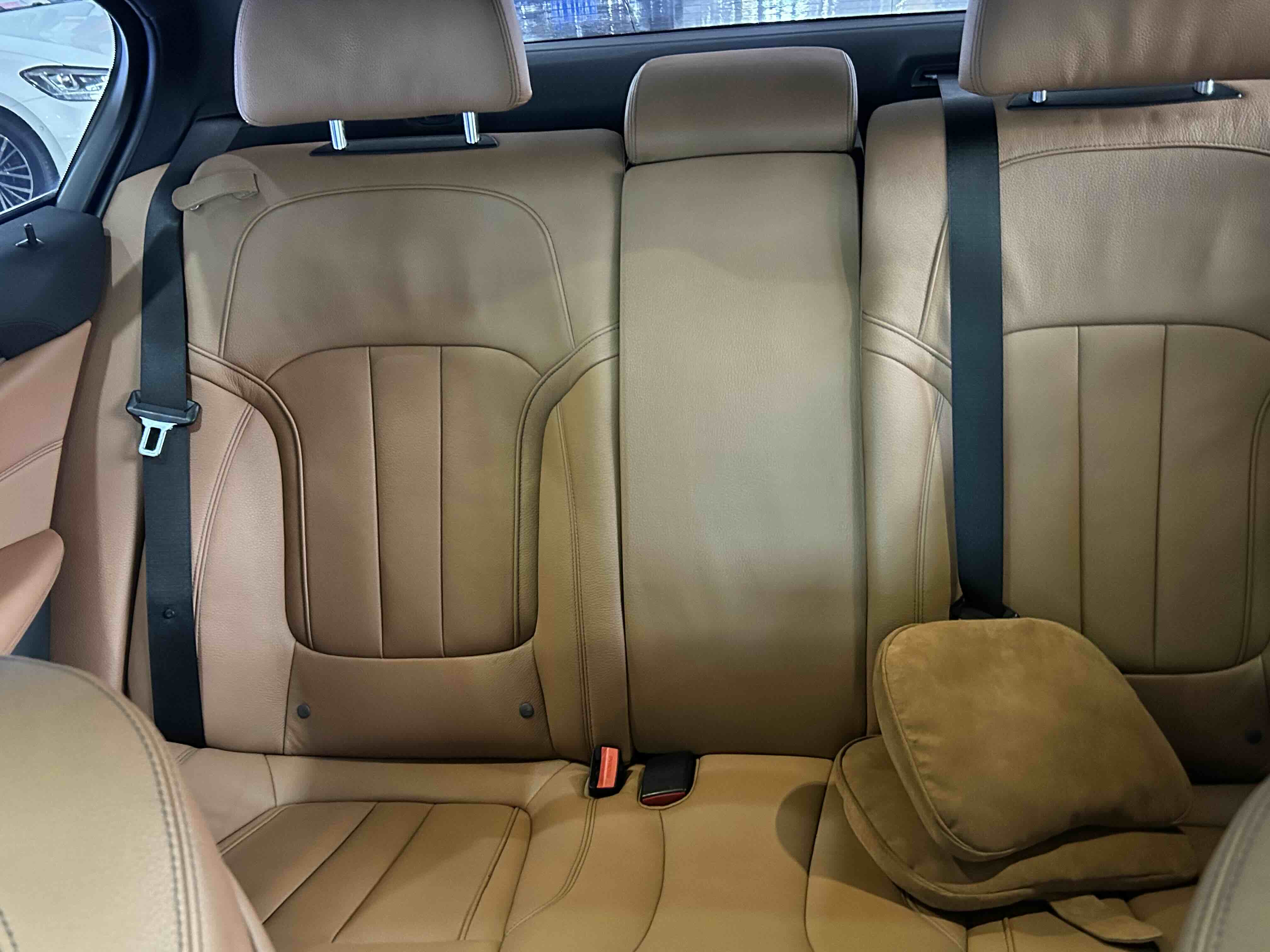 BMW 5 Series 2018 car image #13