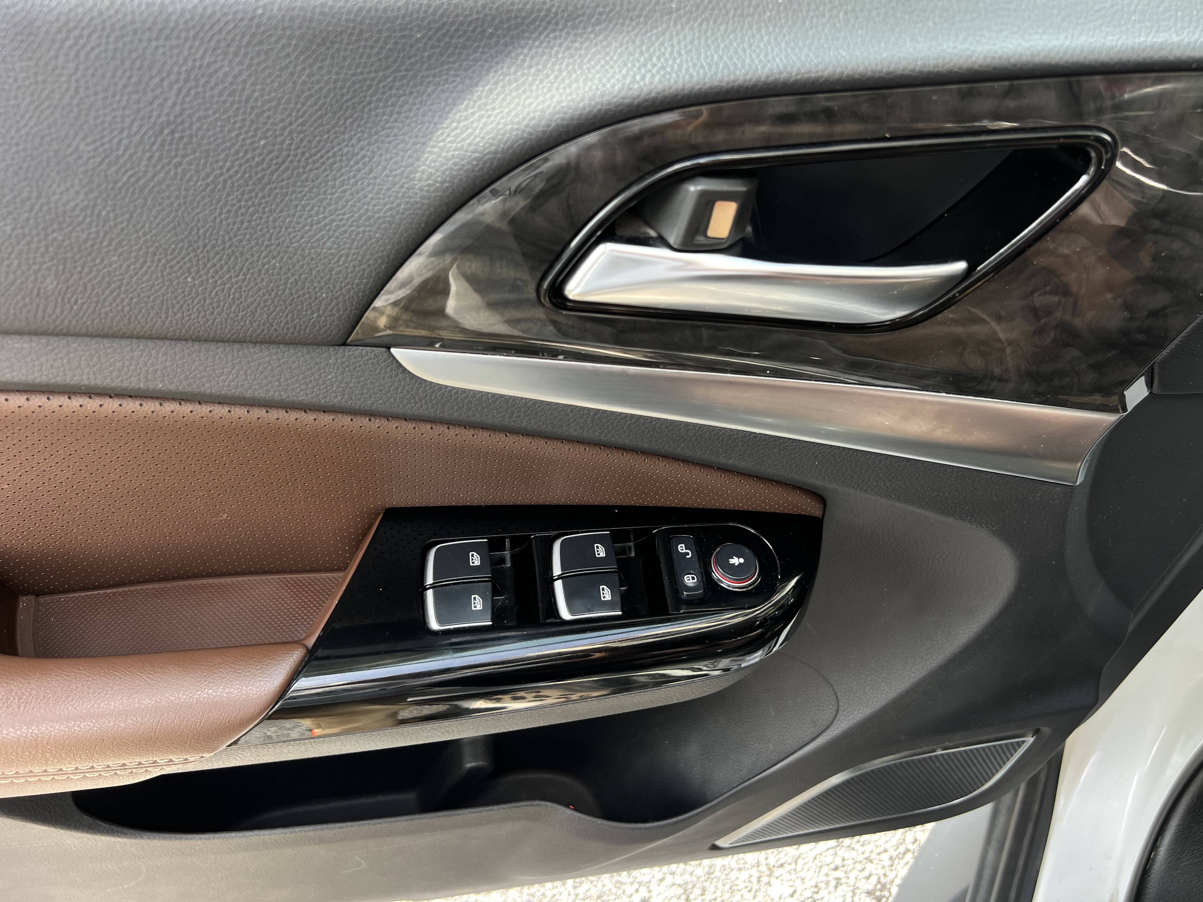 比亚迪 唐新能源 2017 汽车图片 #13