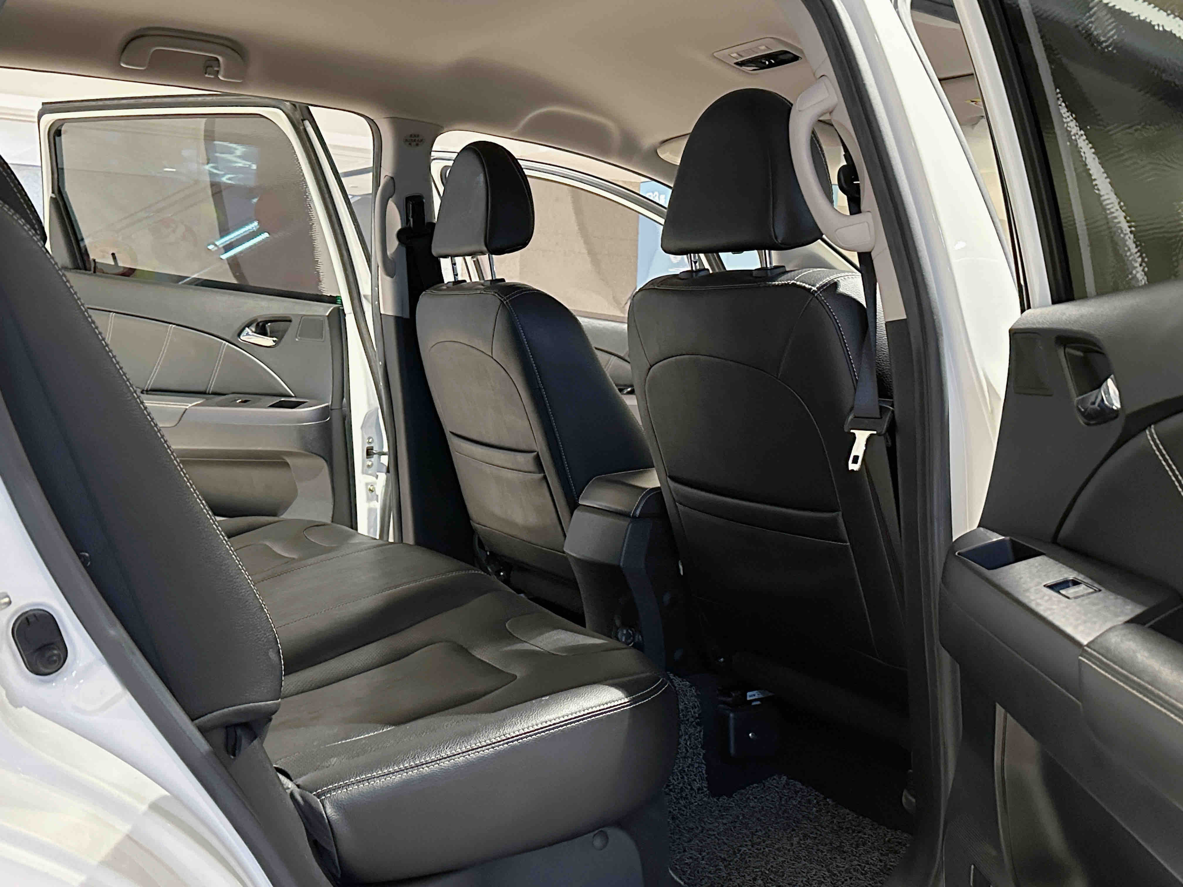 BYD e6 2017 #13 BYD e6 2017 car image #13