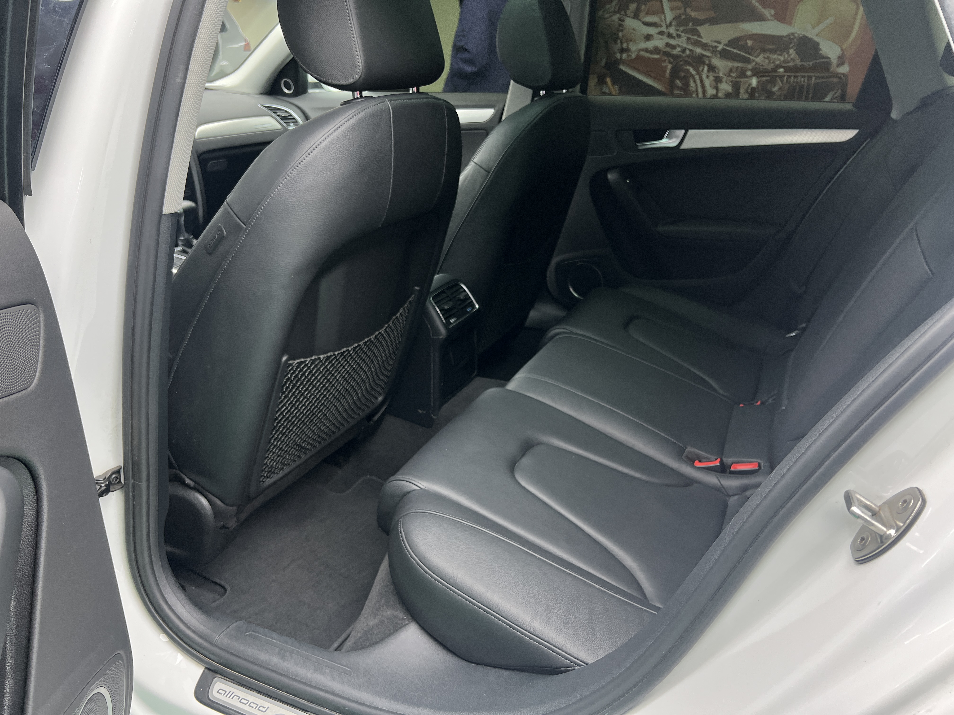 Audi A4 (Imported) 2016 #13 Audi A4 (Imported) 2016 car image #13