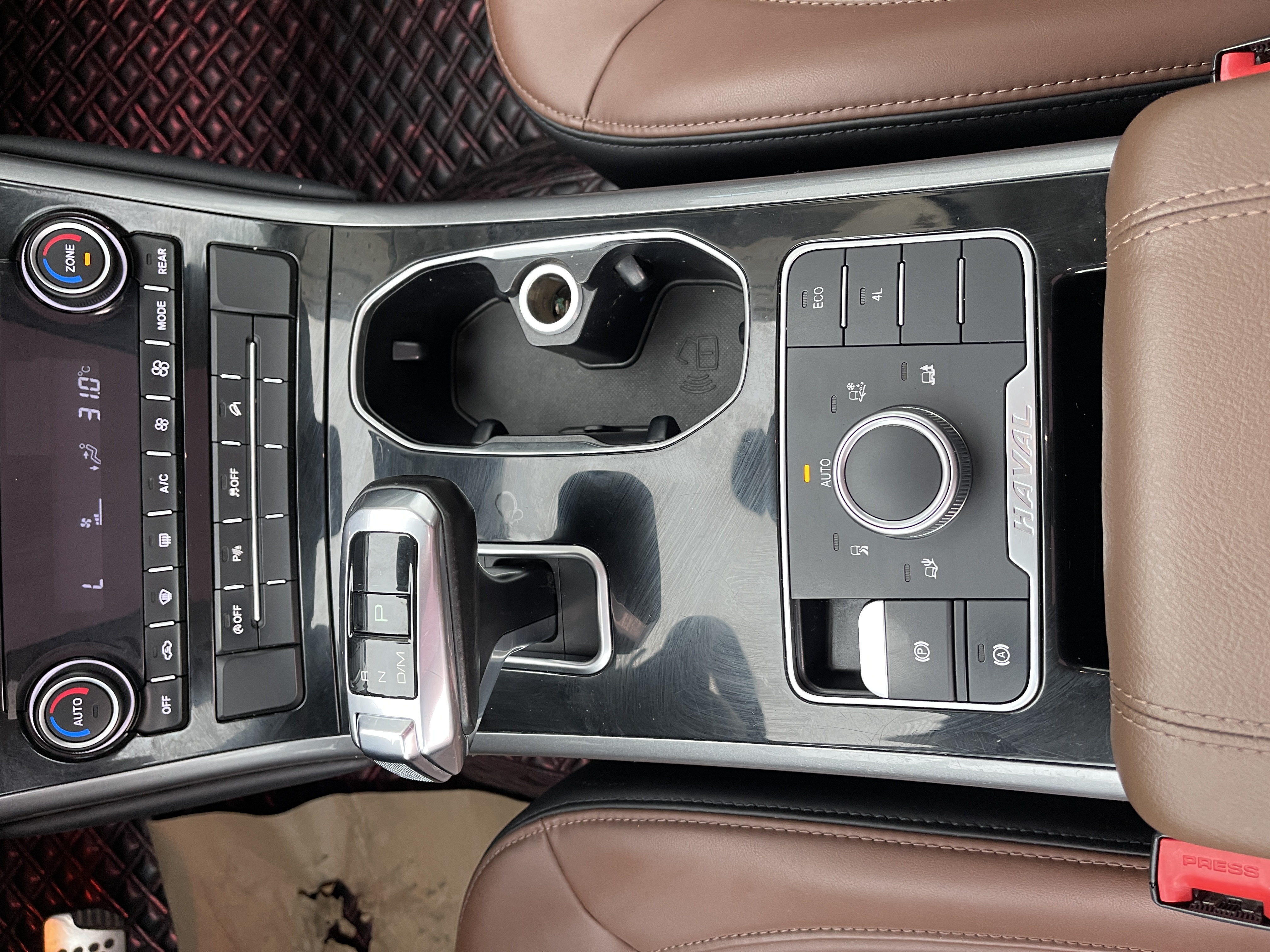 Haval H8 2017 #13 Haval H8 2017 car image #13