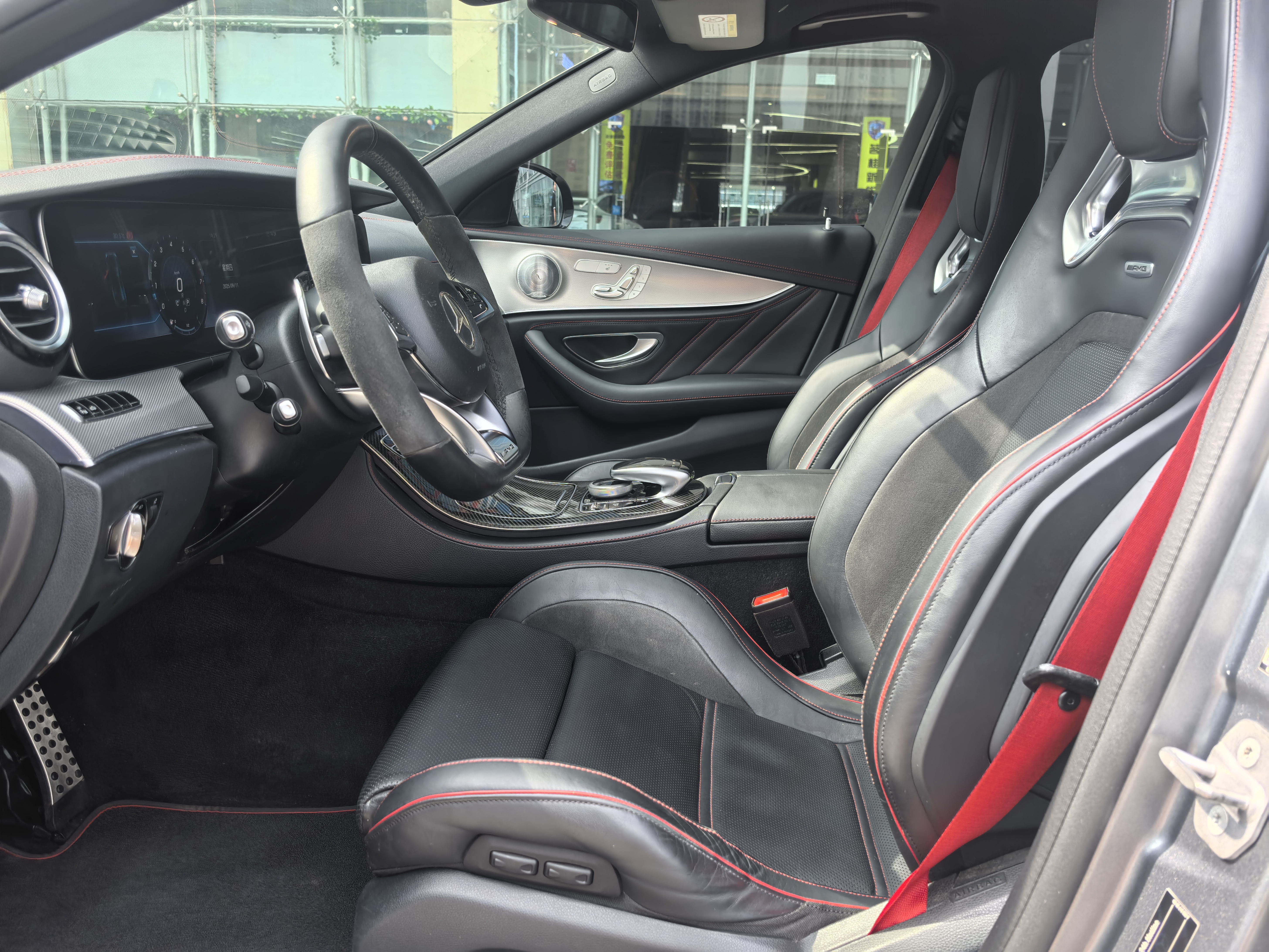 Mercedes-Benz E AMG 2017 صورة سيارة #13