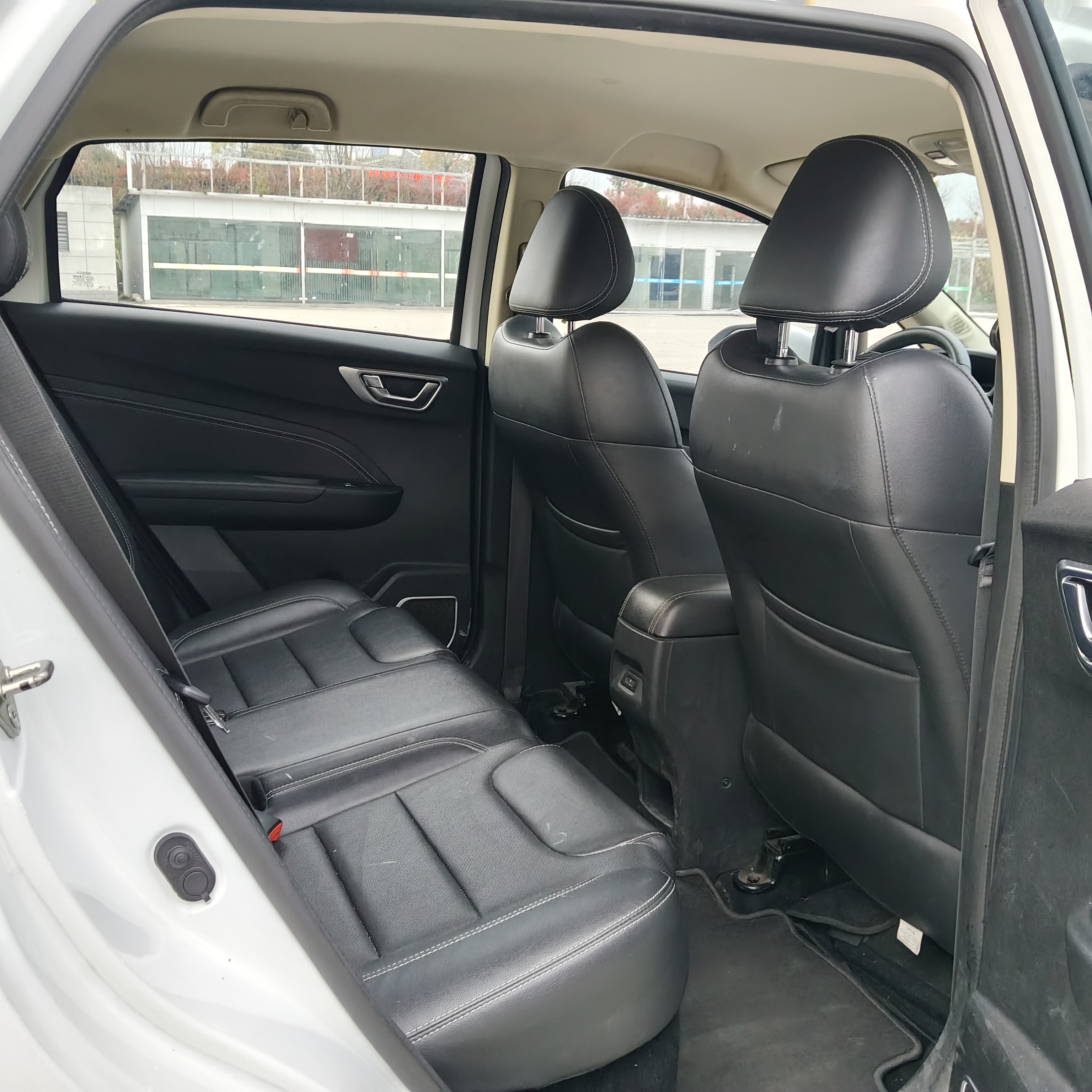Vision X3 2020 car image #13