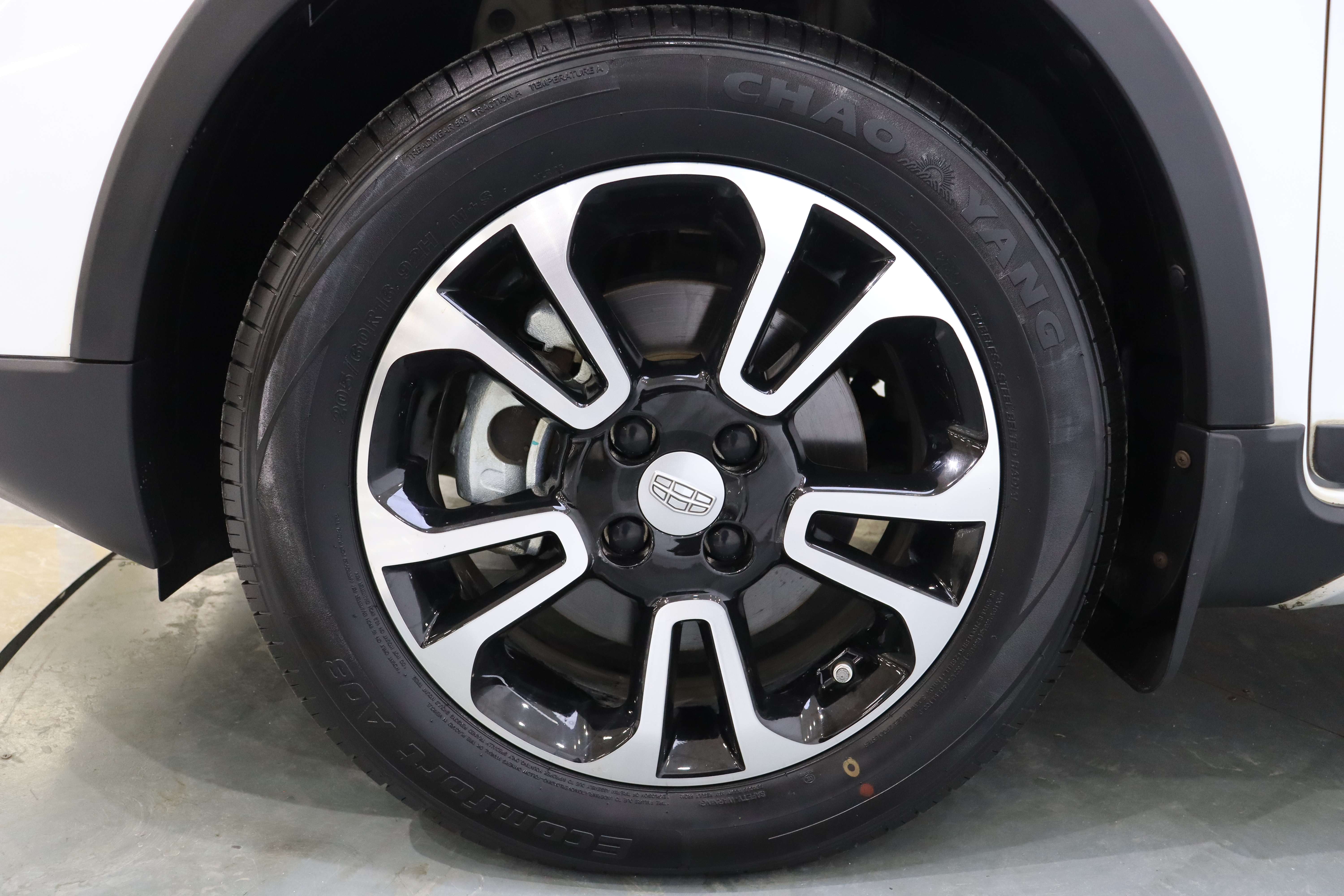 GEELY Vision X3 2019 #13 GEELY Vision X3 2019 صورة سيارة #13