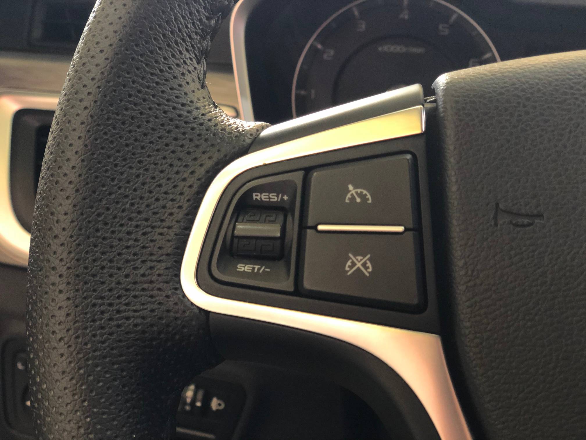 Vision X3 2019 car image #13