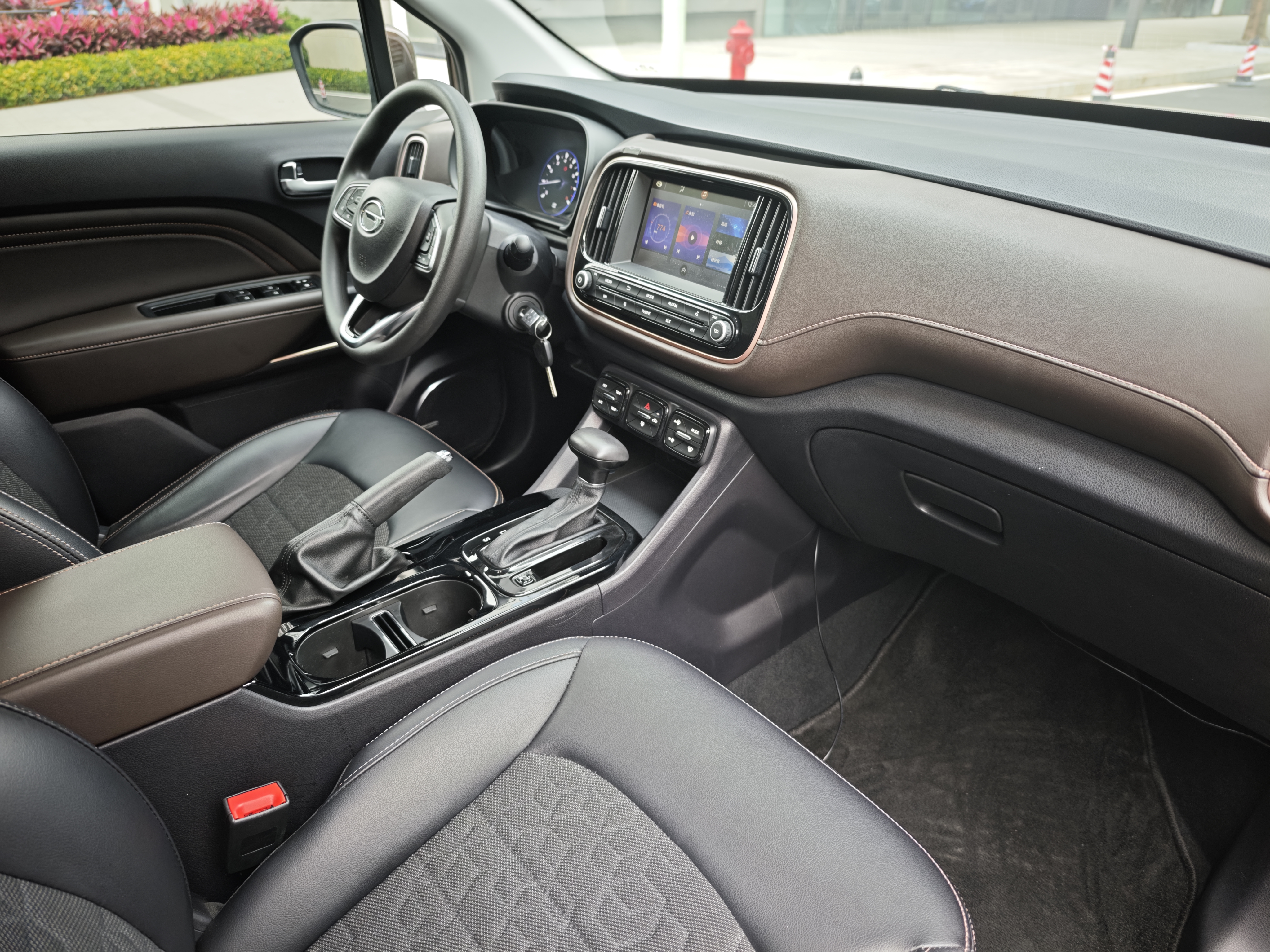 GAC Trumpchi GS3 2018 #13 GAC Trumpchi GS3 2018 car image #13