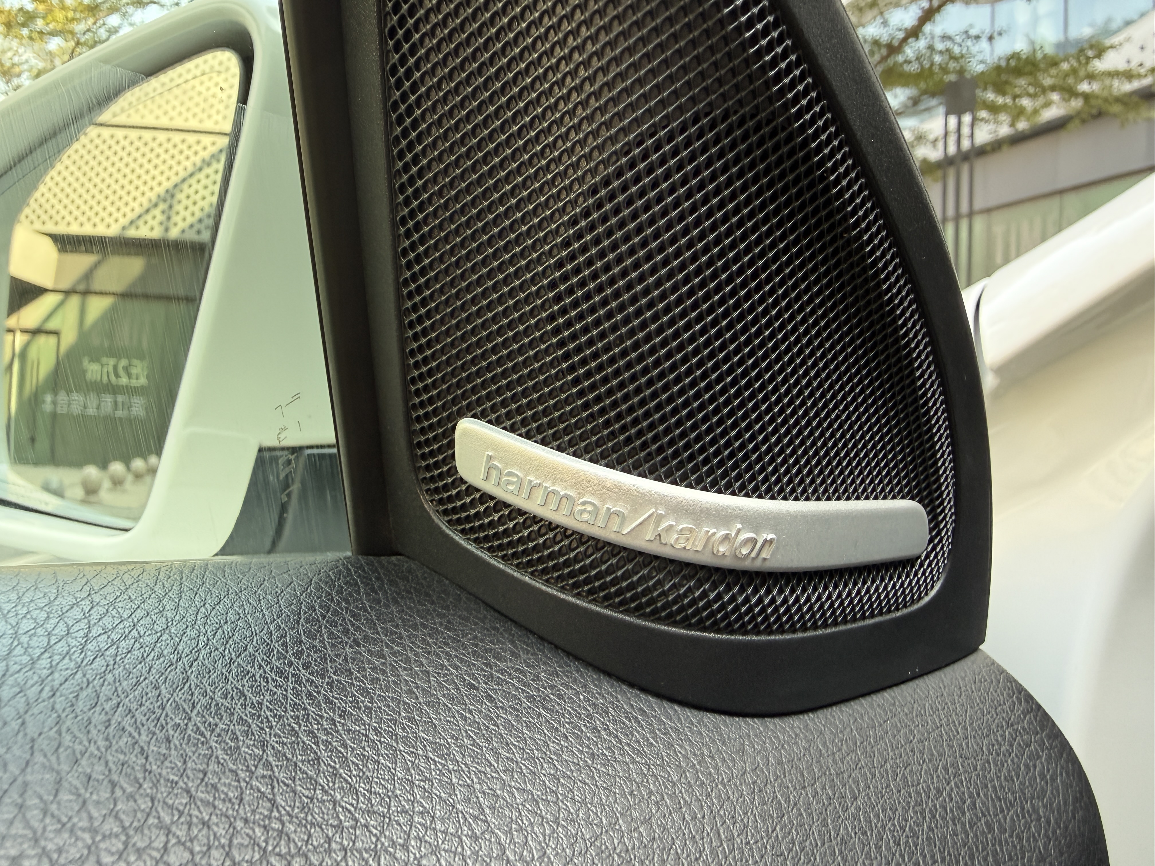 Mercedes-Benz GLA AMG 2019 immagine di auto #13