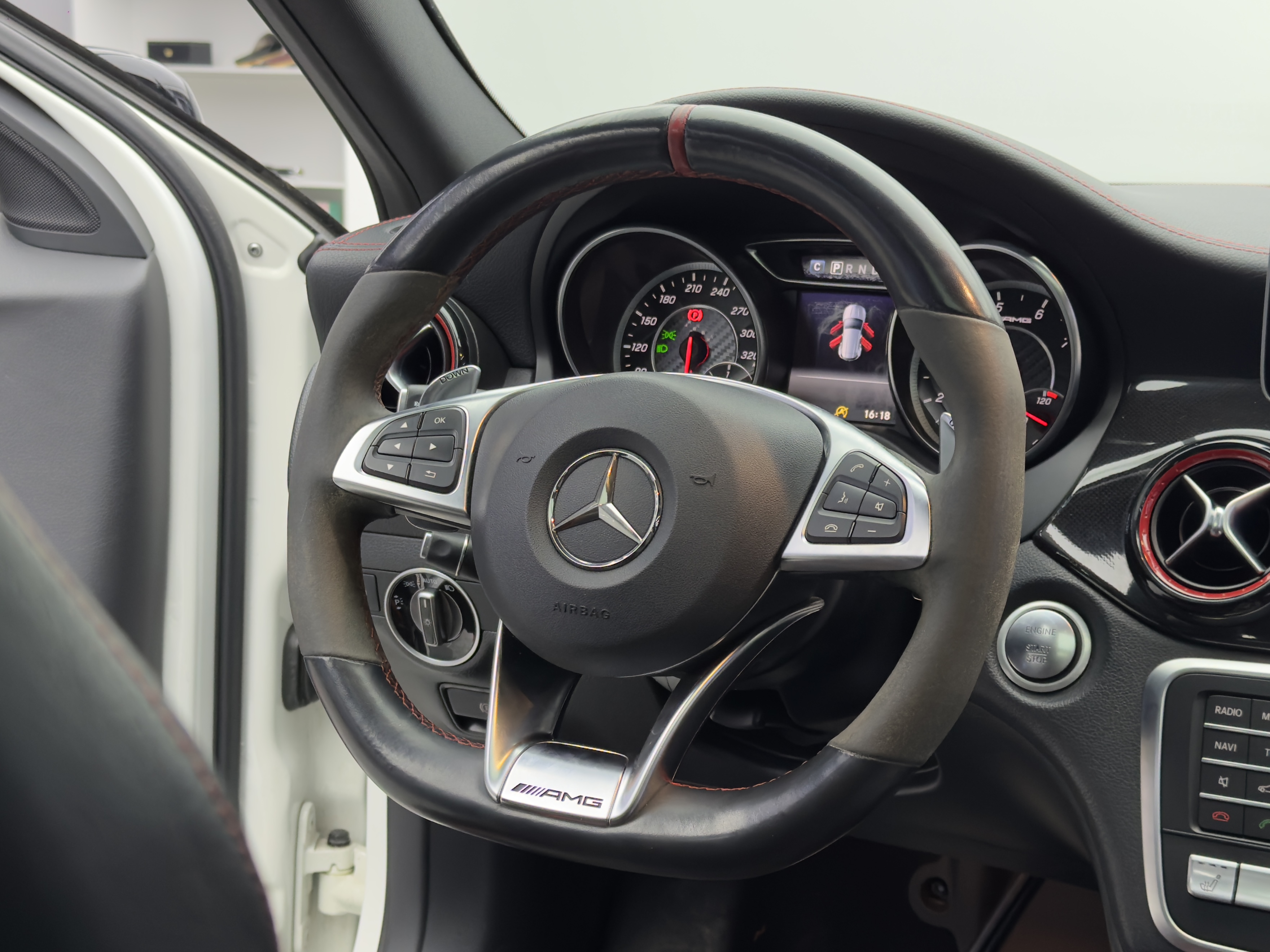 Mercedes-Benz GLA AMG 2019 #13 Mercedes-Benz GLA AMG 2019 car image #13