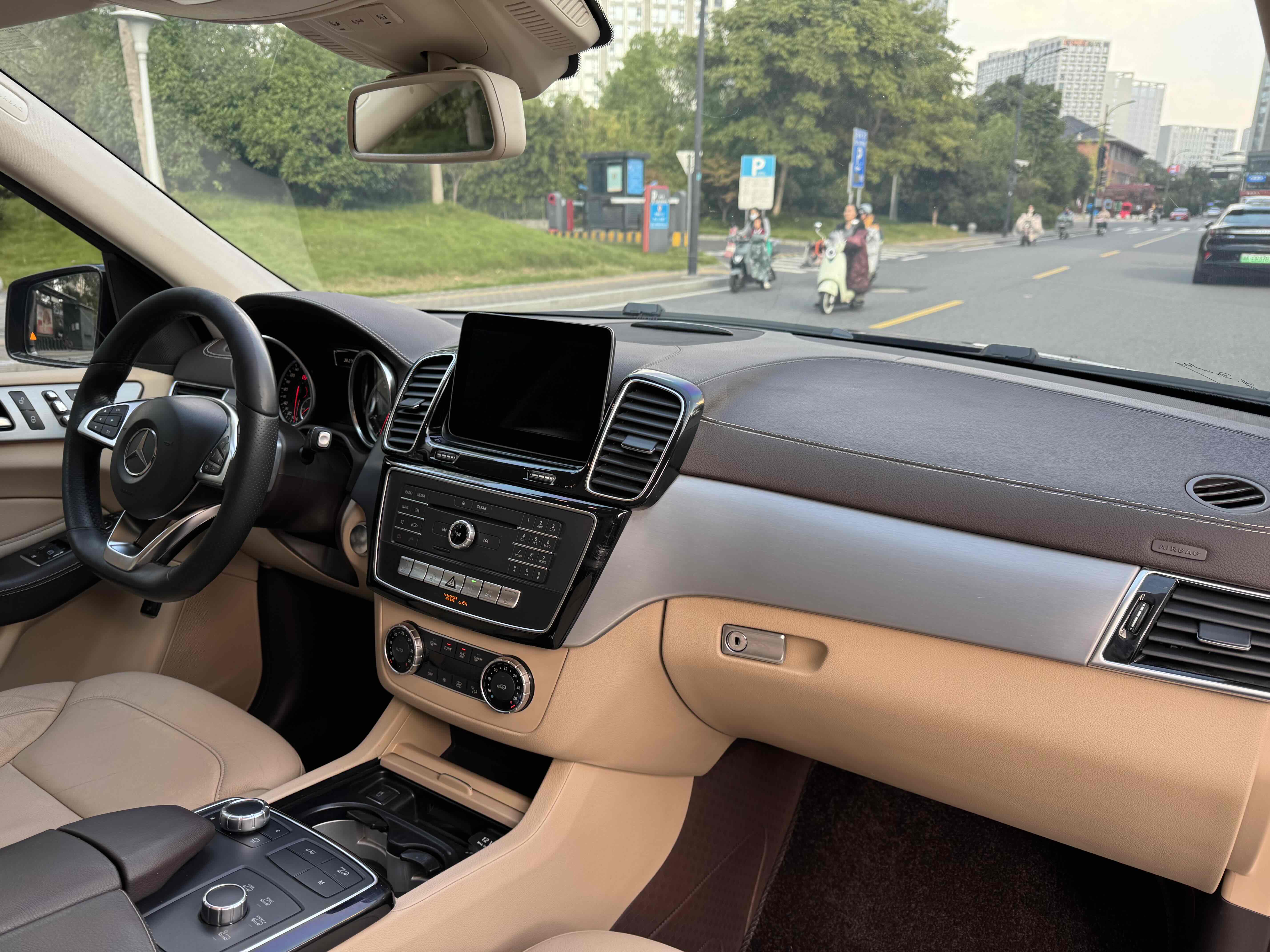 Mercedes-Benz GLE AMG 2017 car image #13