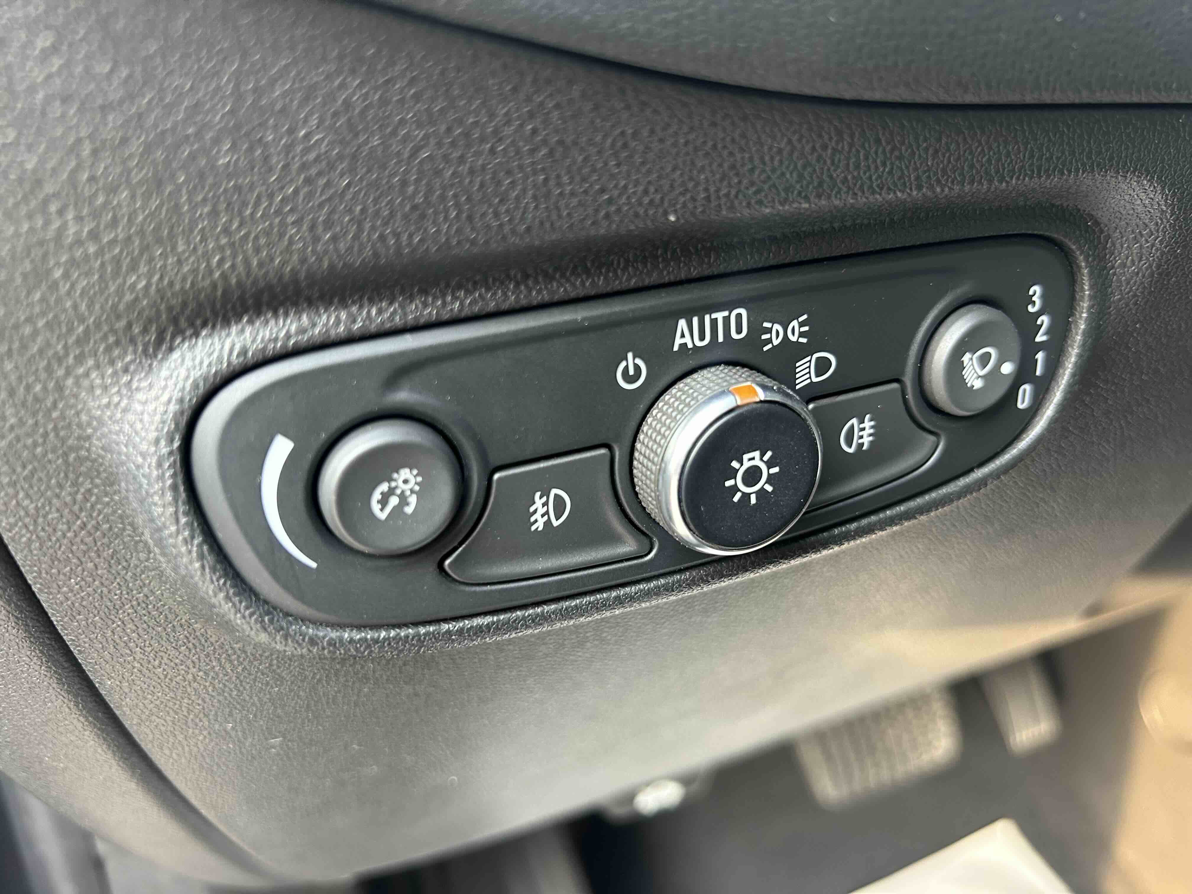 Chevrolet Equinox 2018 car image #13