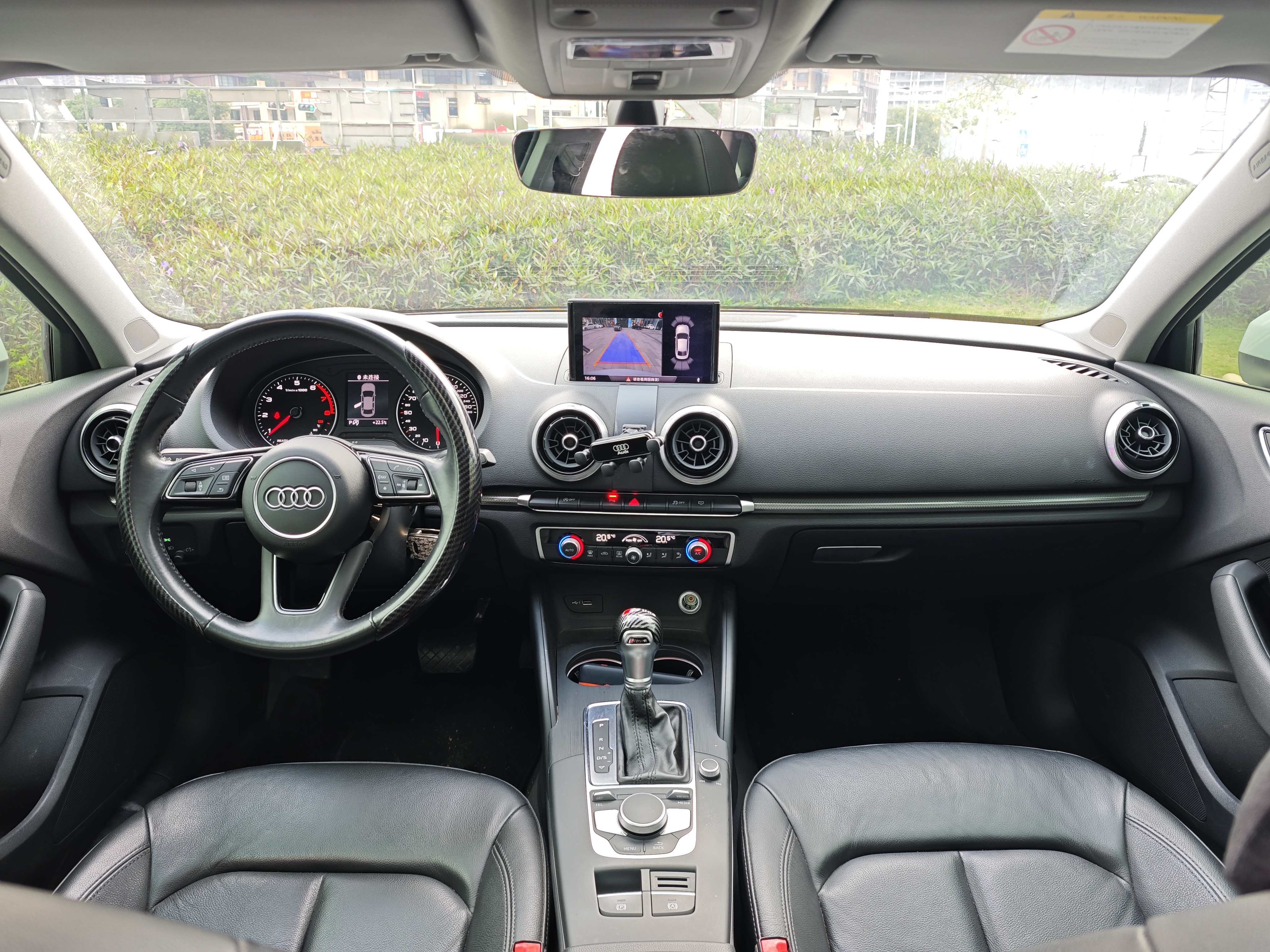 Audi A3 2018 car image #13