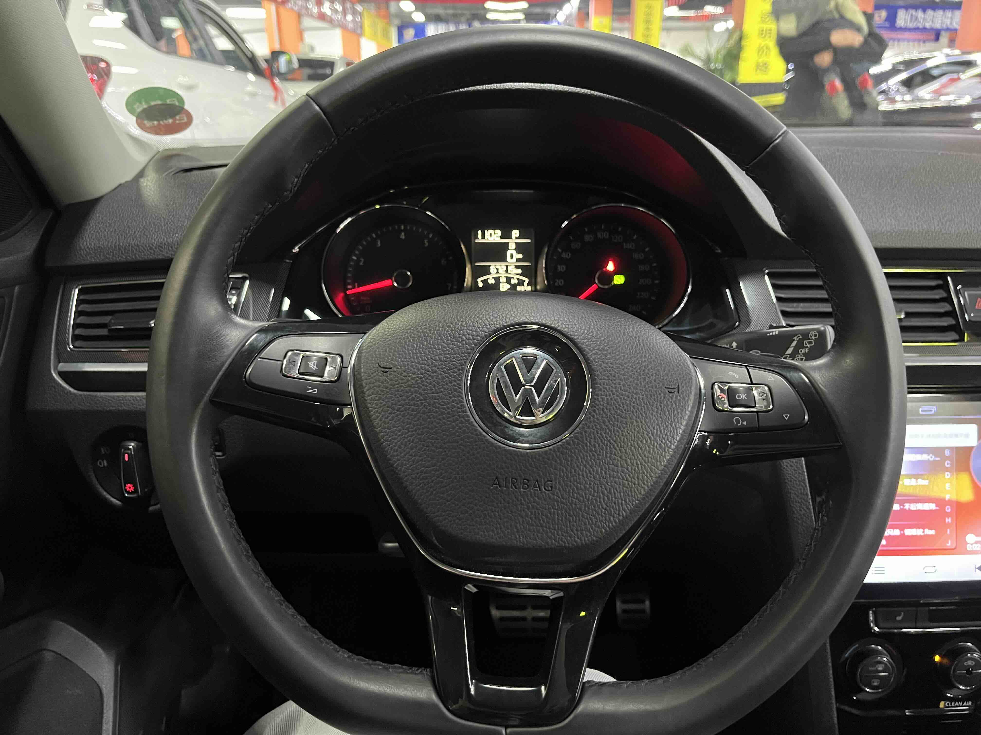 Volkswagen C-Trek 2019 immagine di auto #13