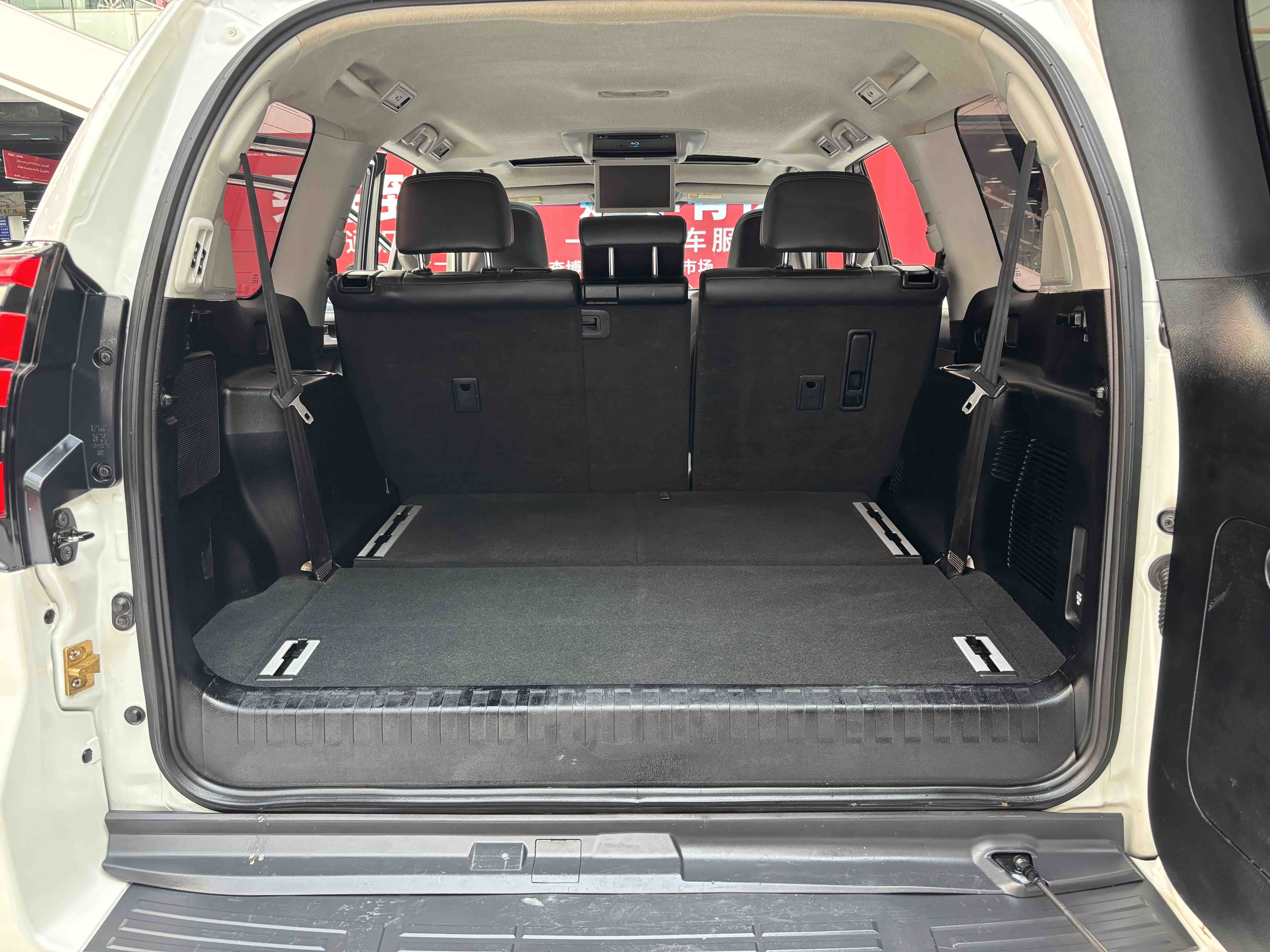 Toyota Land Cruiser Prado 2020 car image #13