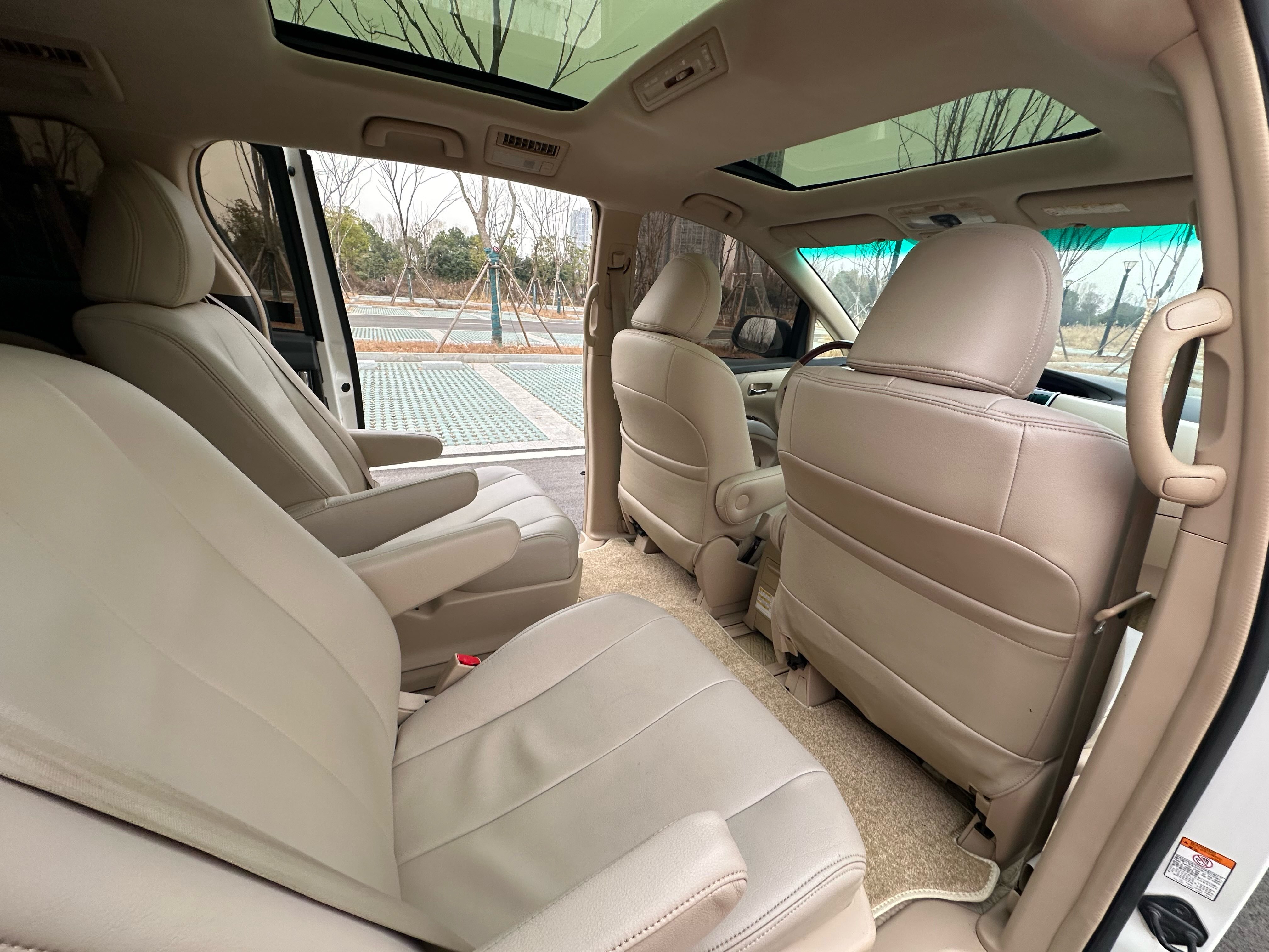 Toyota Previa 2017 car image #13