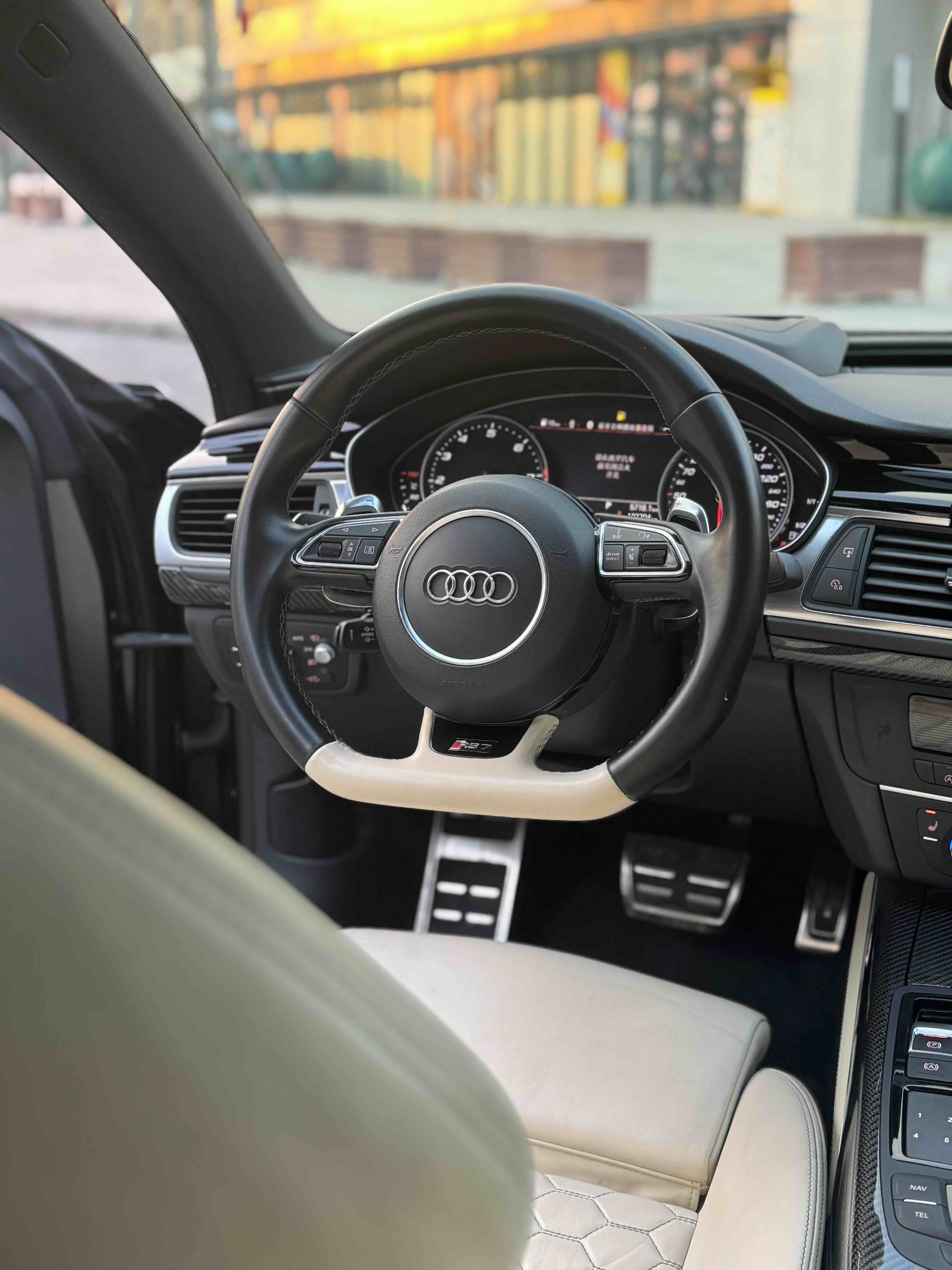 Audi RS 7 2019 car image #13