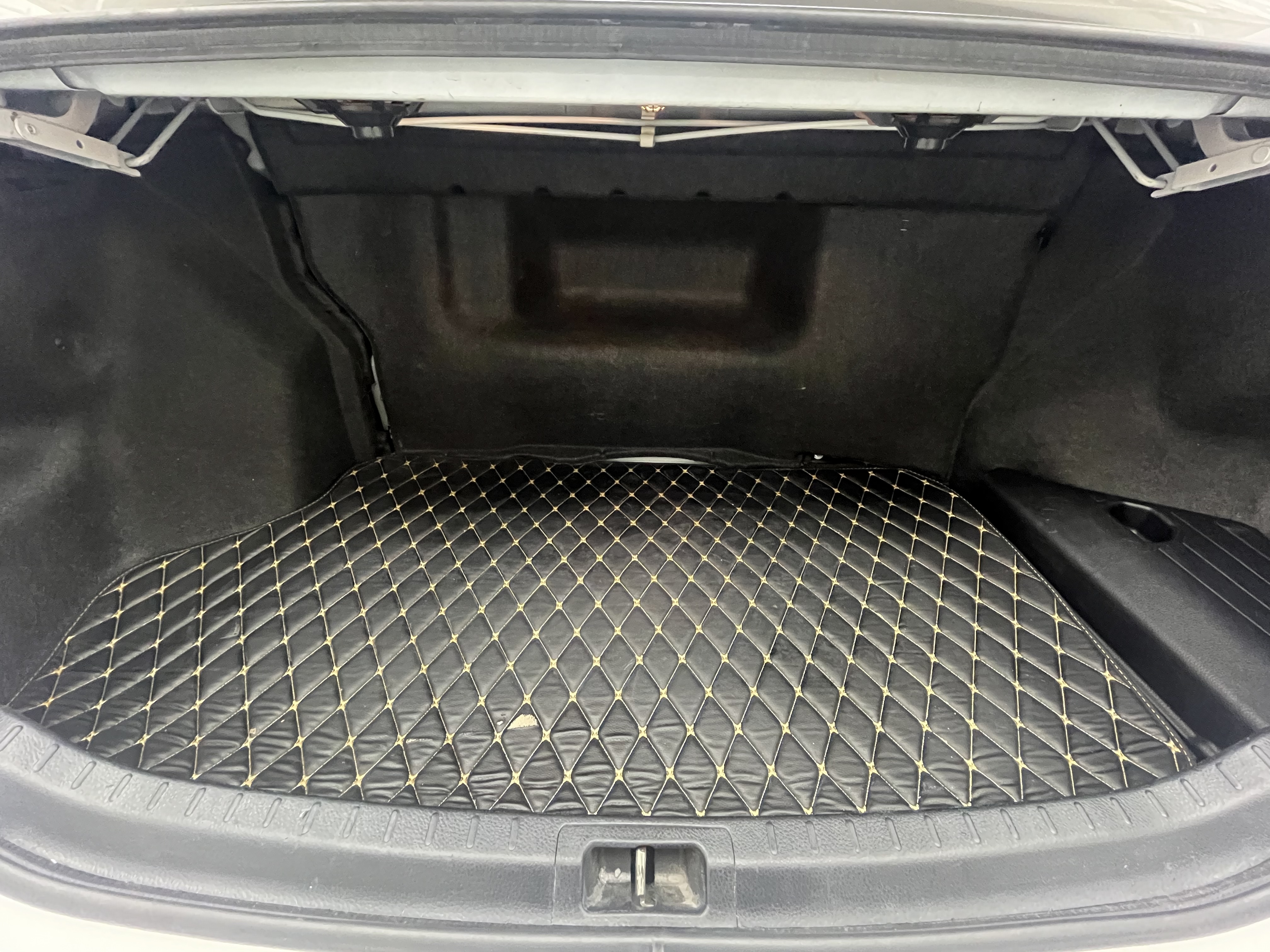 Toyota Corolla 2018 #13 Toyota Corolla 2018 car image #13