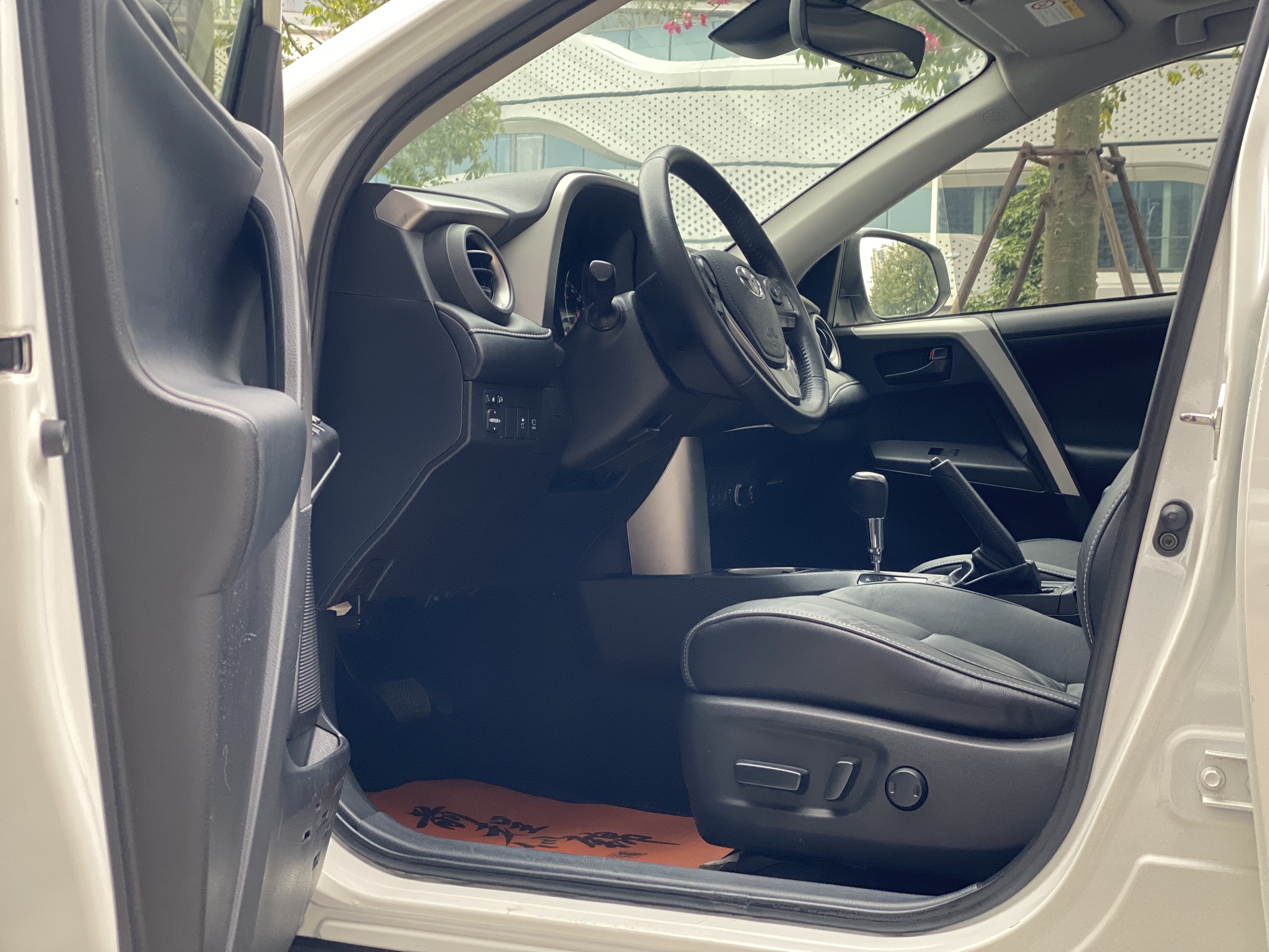 Toyota RAV4 2017 #13 Toyota RAV4 2017 car image #13