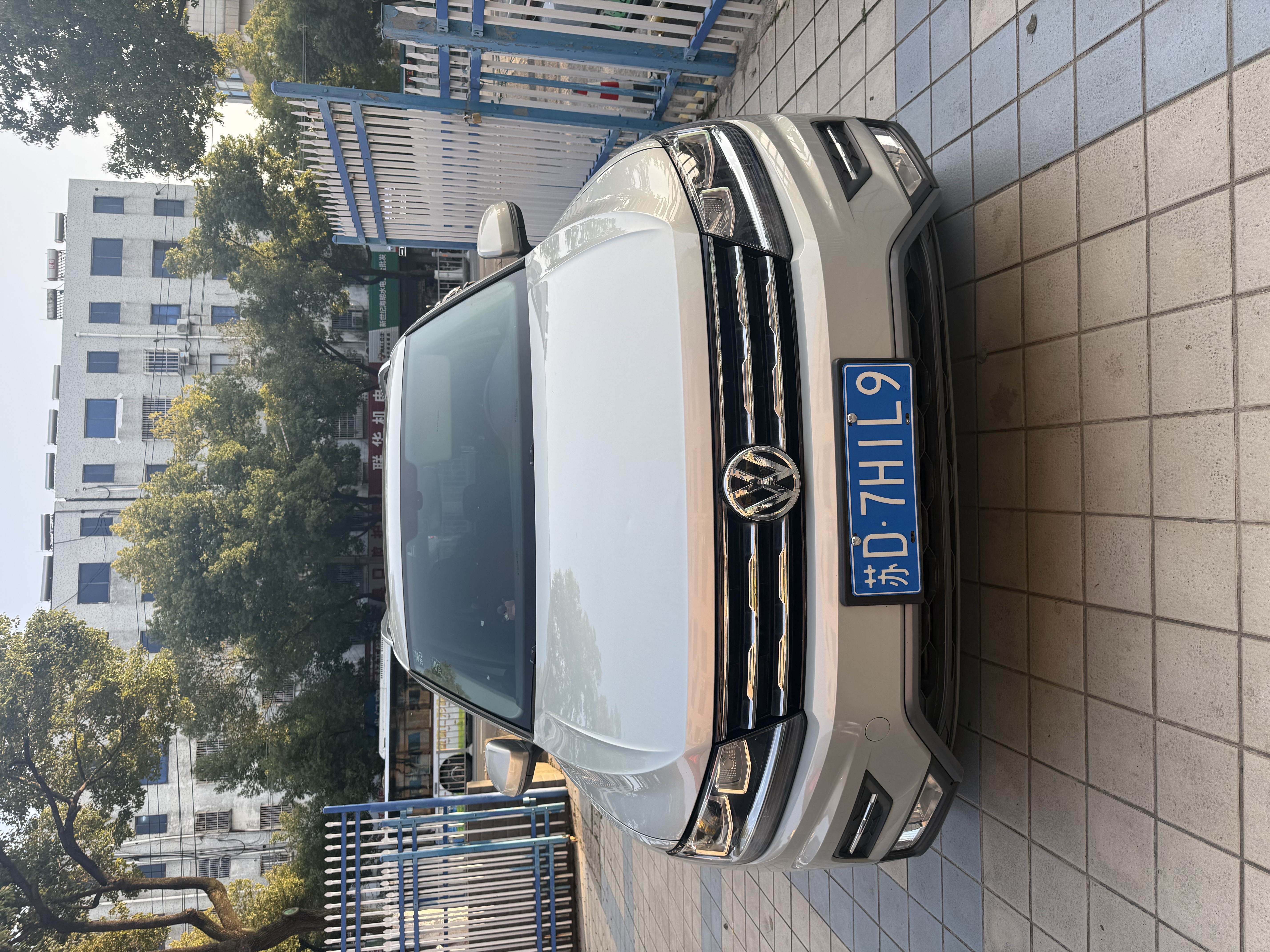 Volkswagen Tiguan L 2019 #13 Volkswagen Tiguan L 2019 car image #13