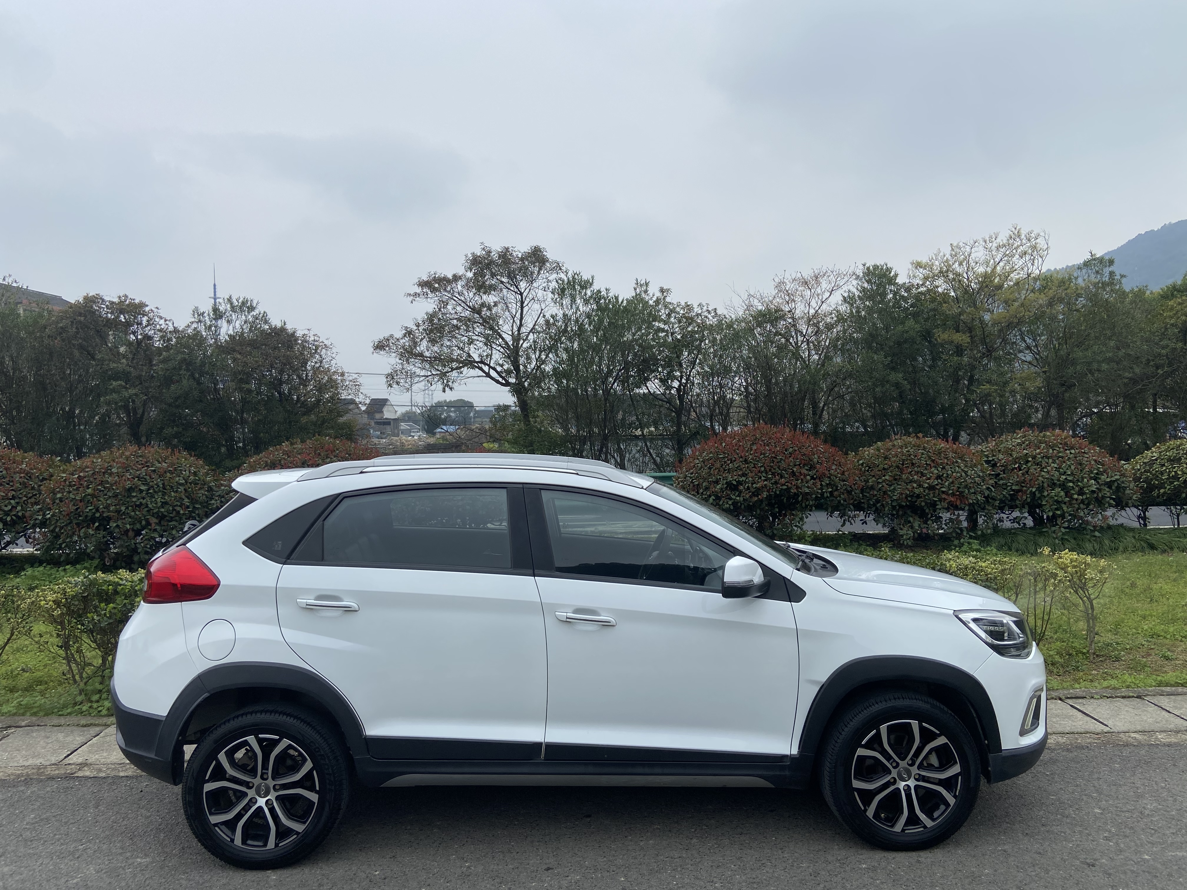 Chery Tiggo 3x 2018 car image #13