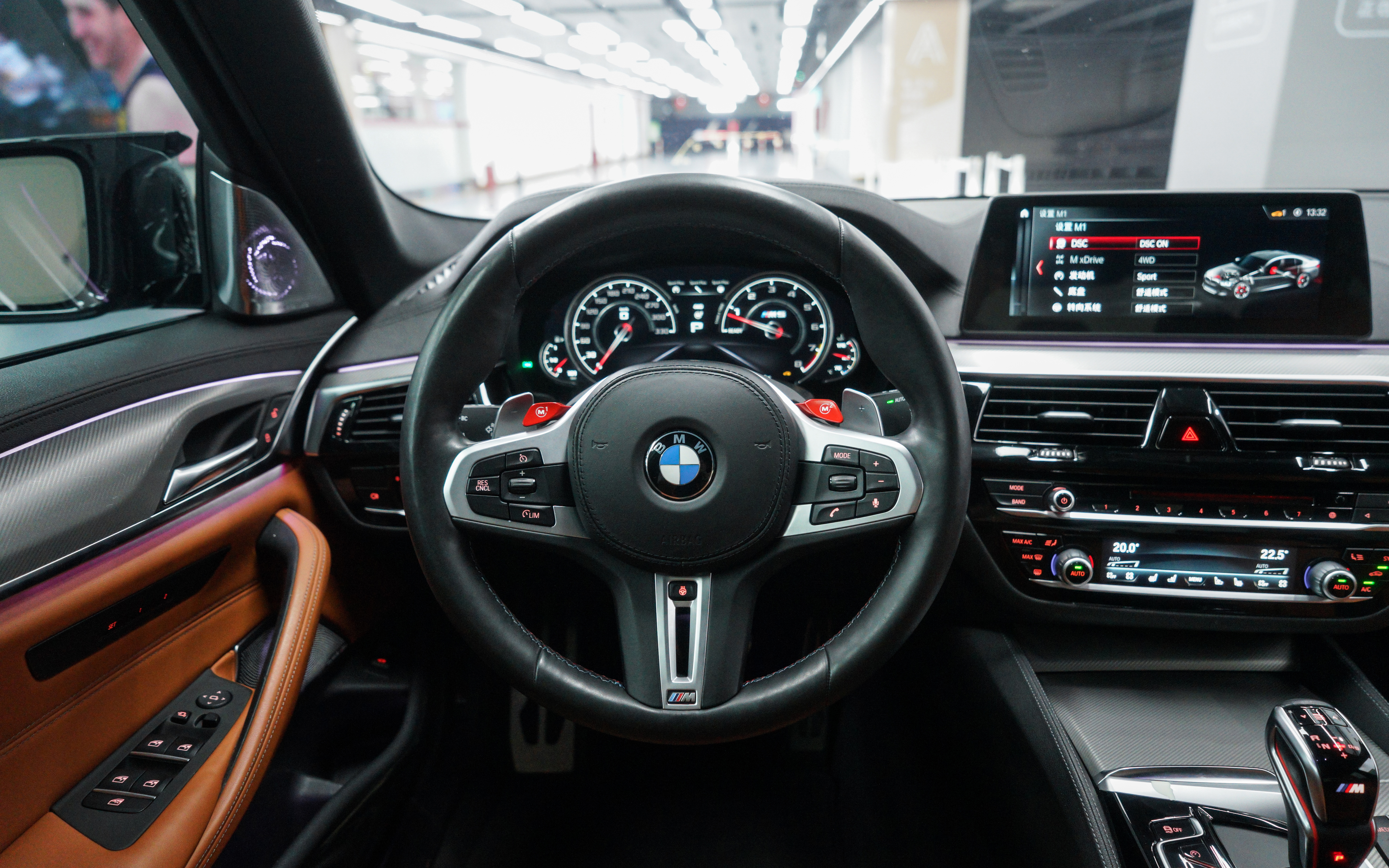 BMW M5 2019 изображение автомобиля #13