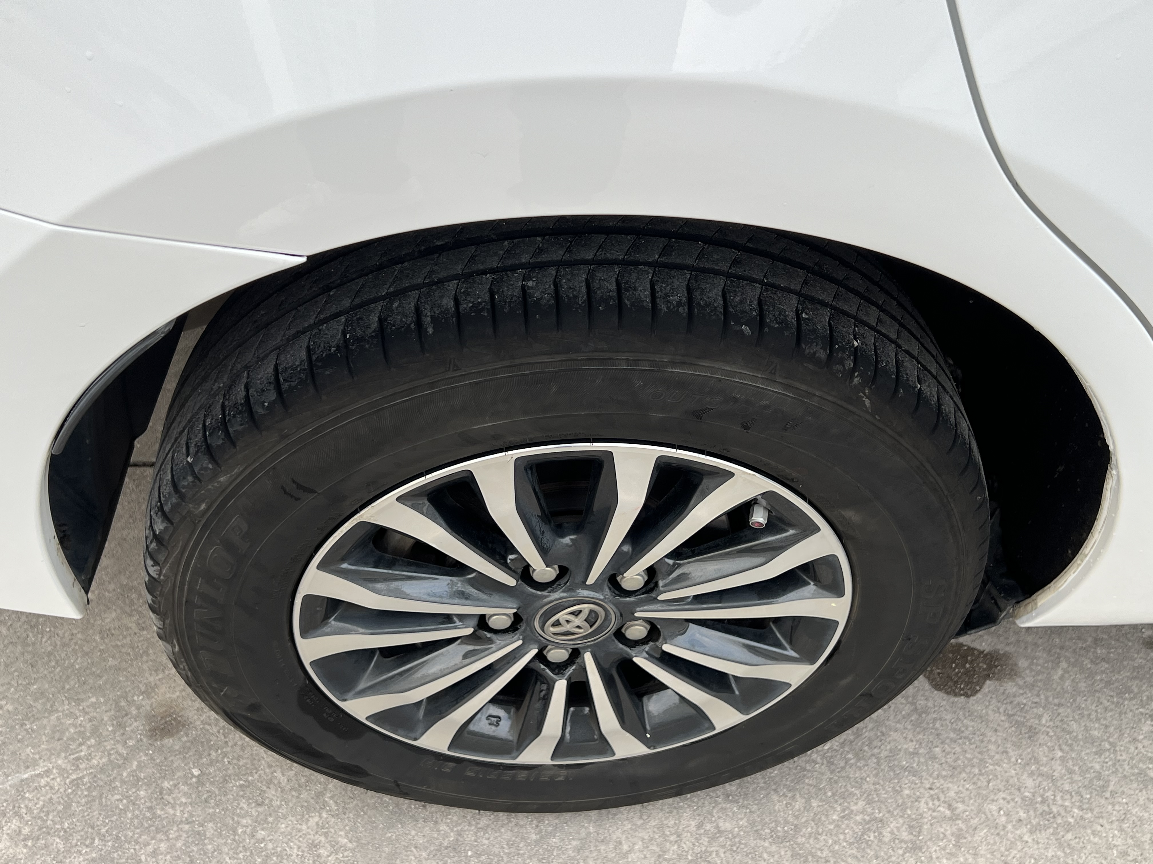 Toyota Corolla 2018 #13 Toyota Corolla 2018 car image #13