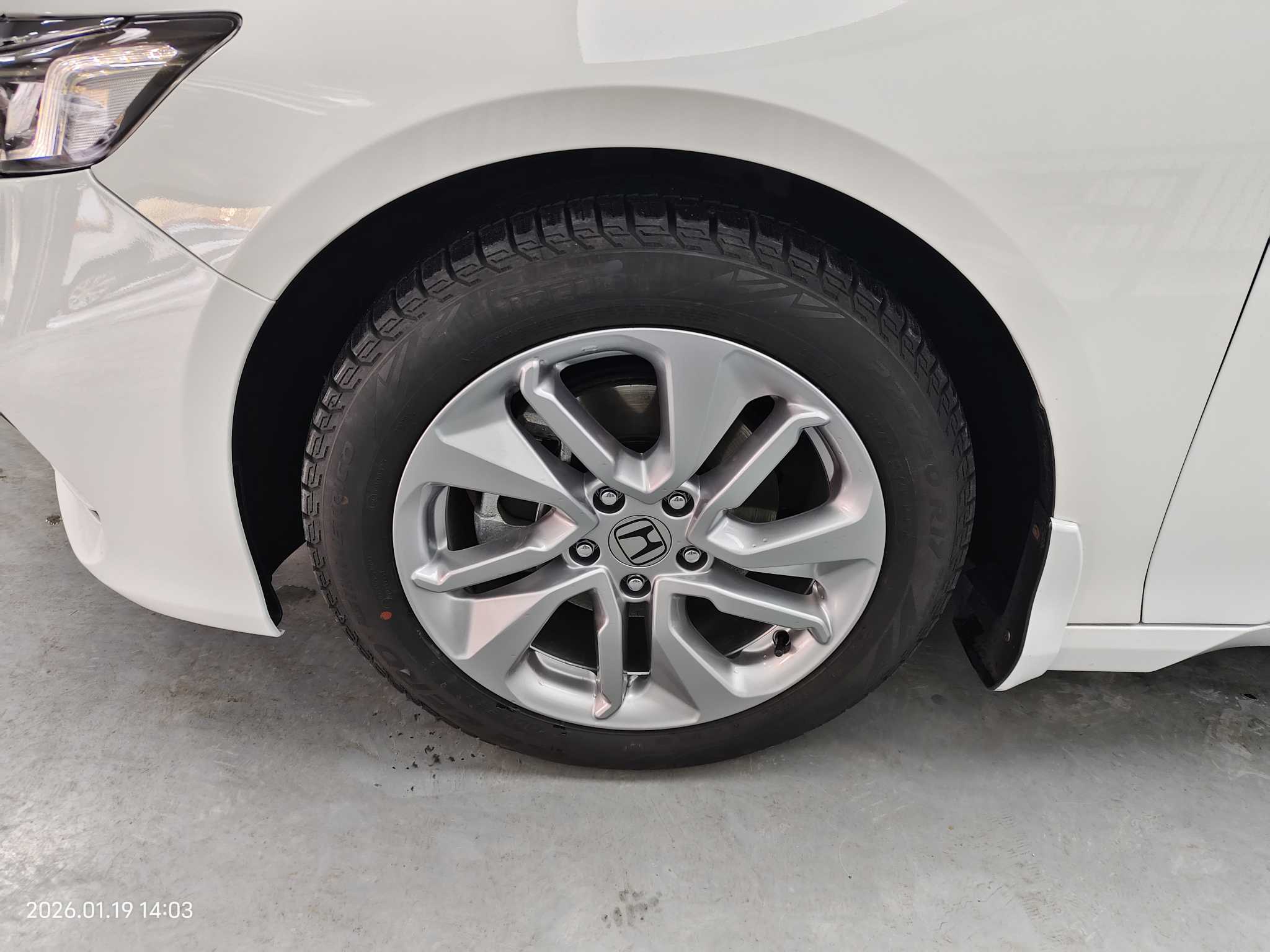 Honda Accord 2018 car image #13