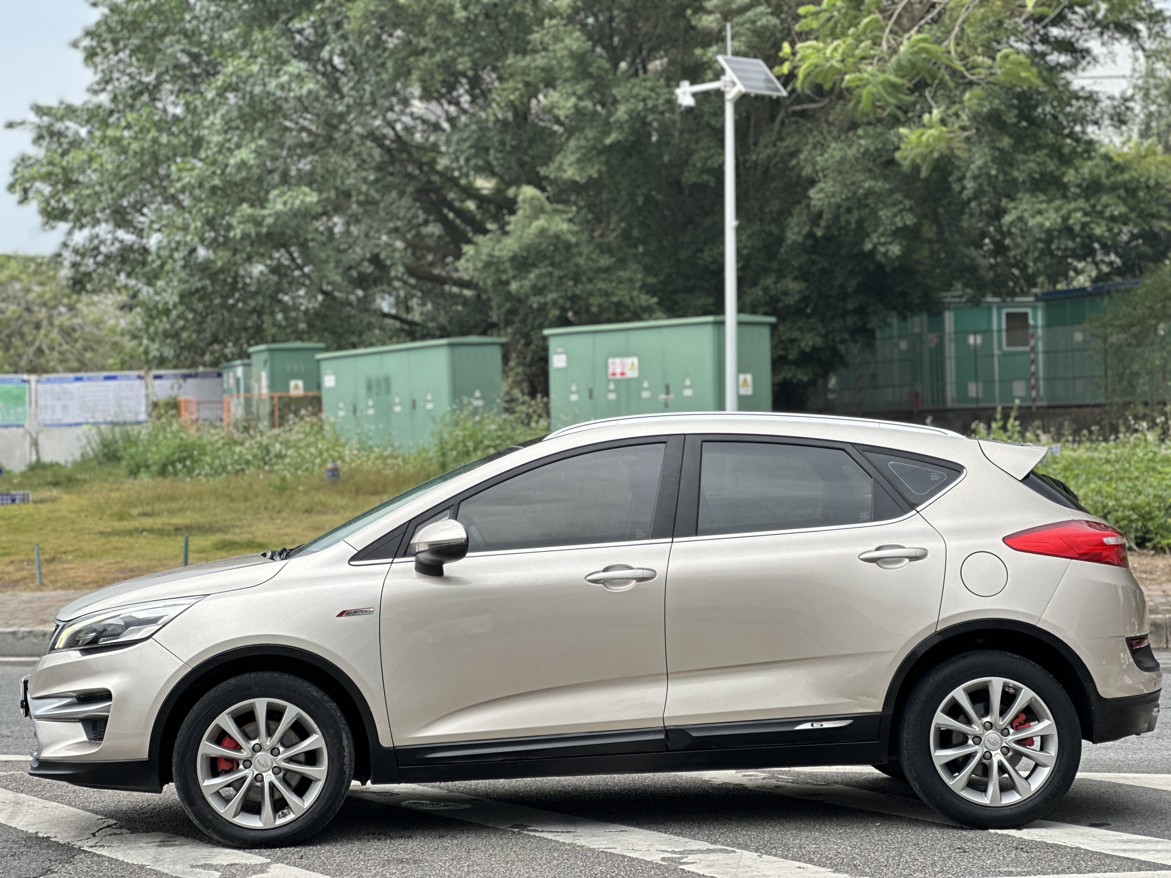 Emgrand GS 2019 #13 Emgrand GS 2019 car image #13