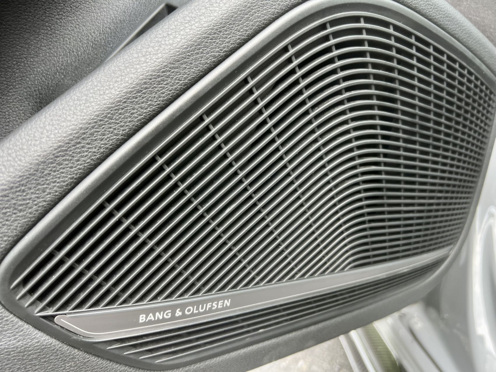 Audi RS 4 2019 car image #13