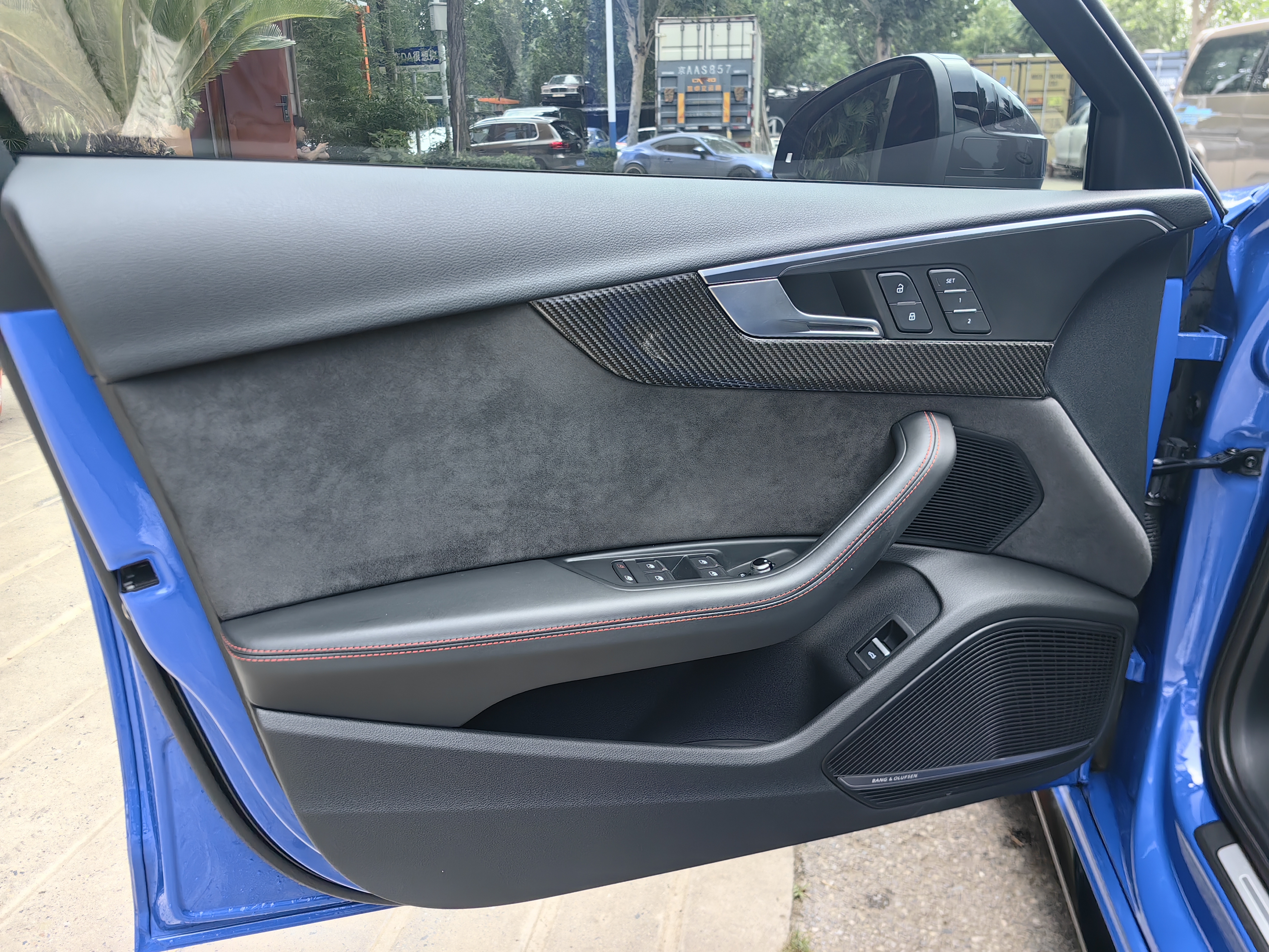 Audi RS 4 2019 car image #13