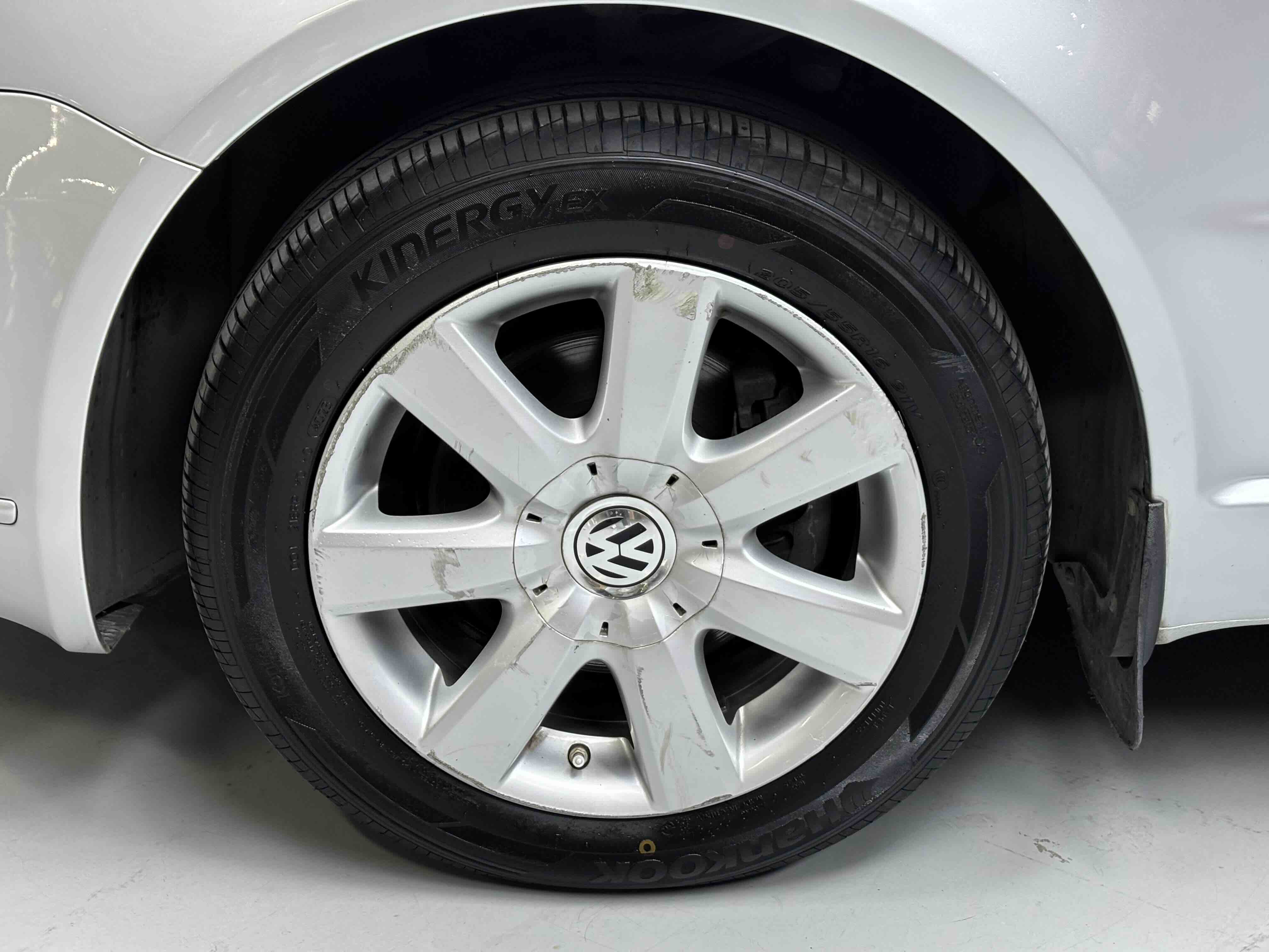 Volkswagen Passat Lingyu 2009 car image #13