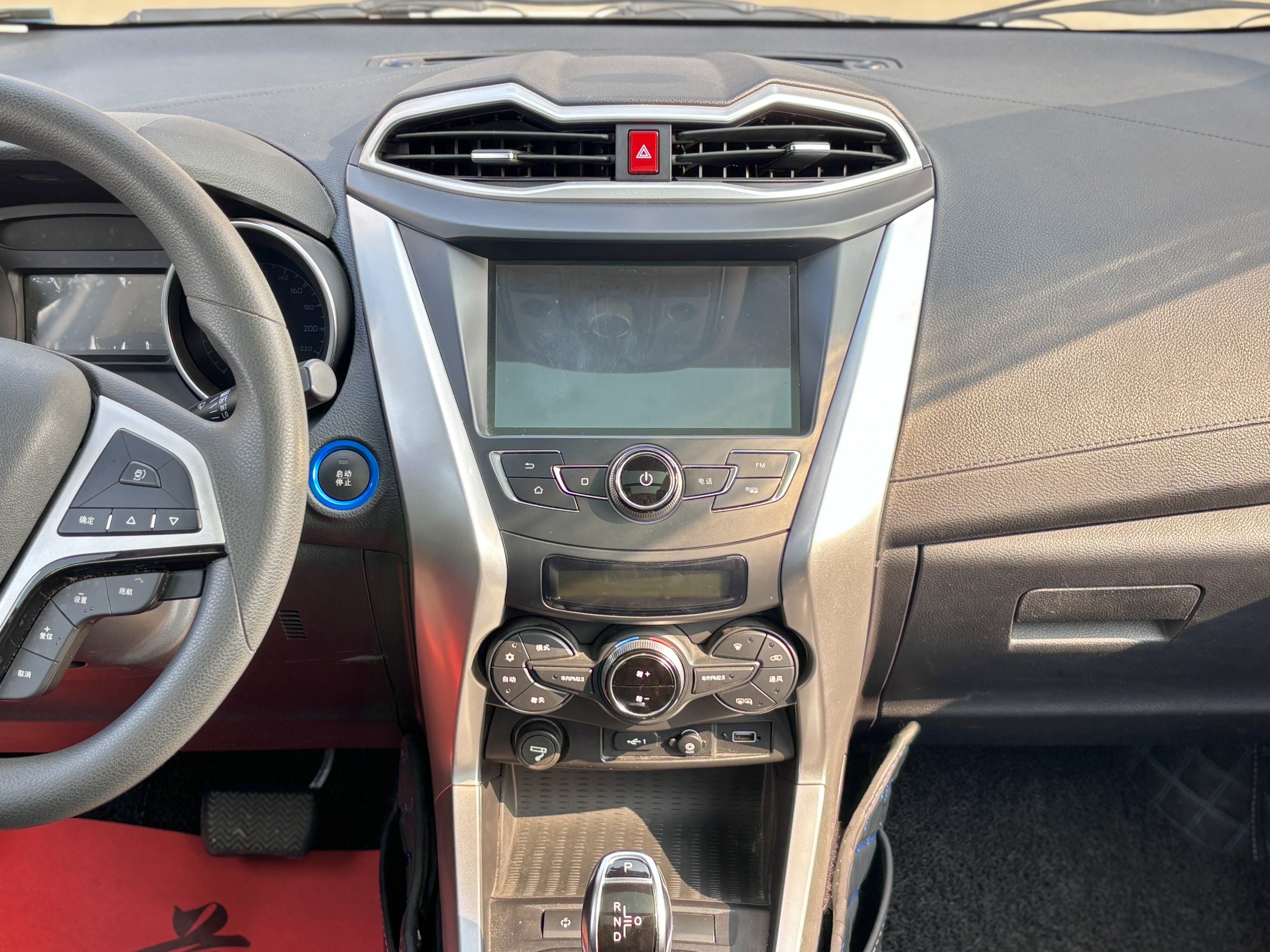 BYD Yuan New Energy 2018 car image #13