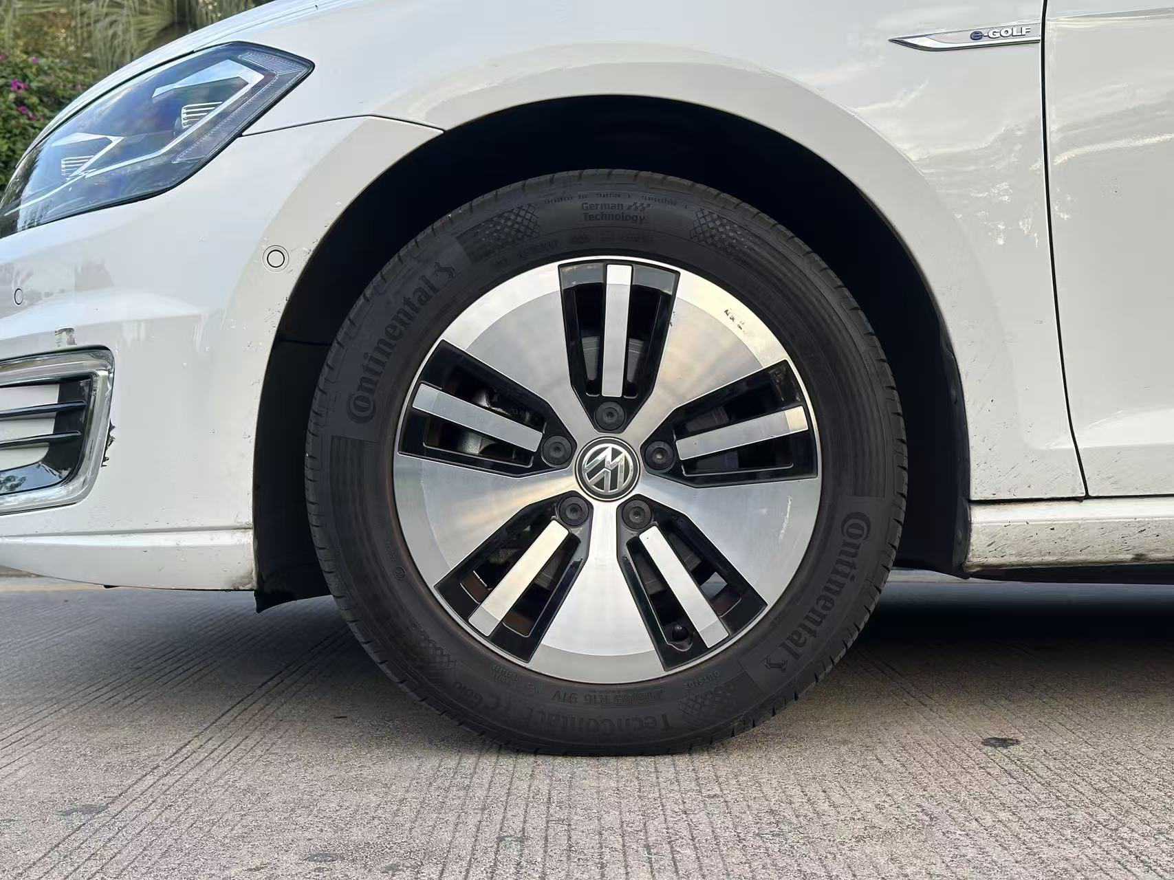 Volkswagen Golf New Energy (Imported) 2018 صورة سيارة #13