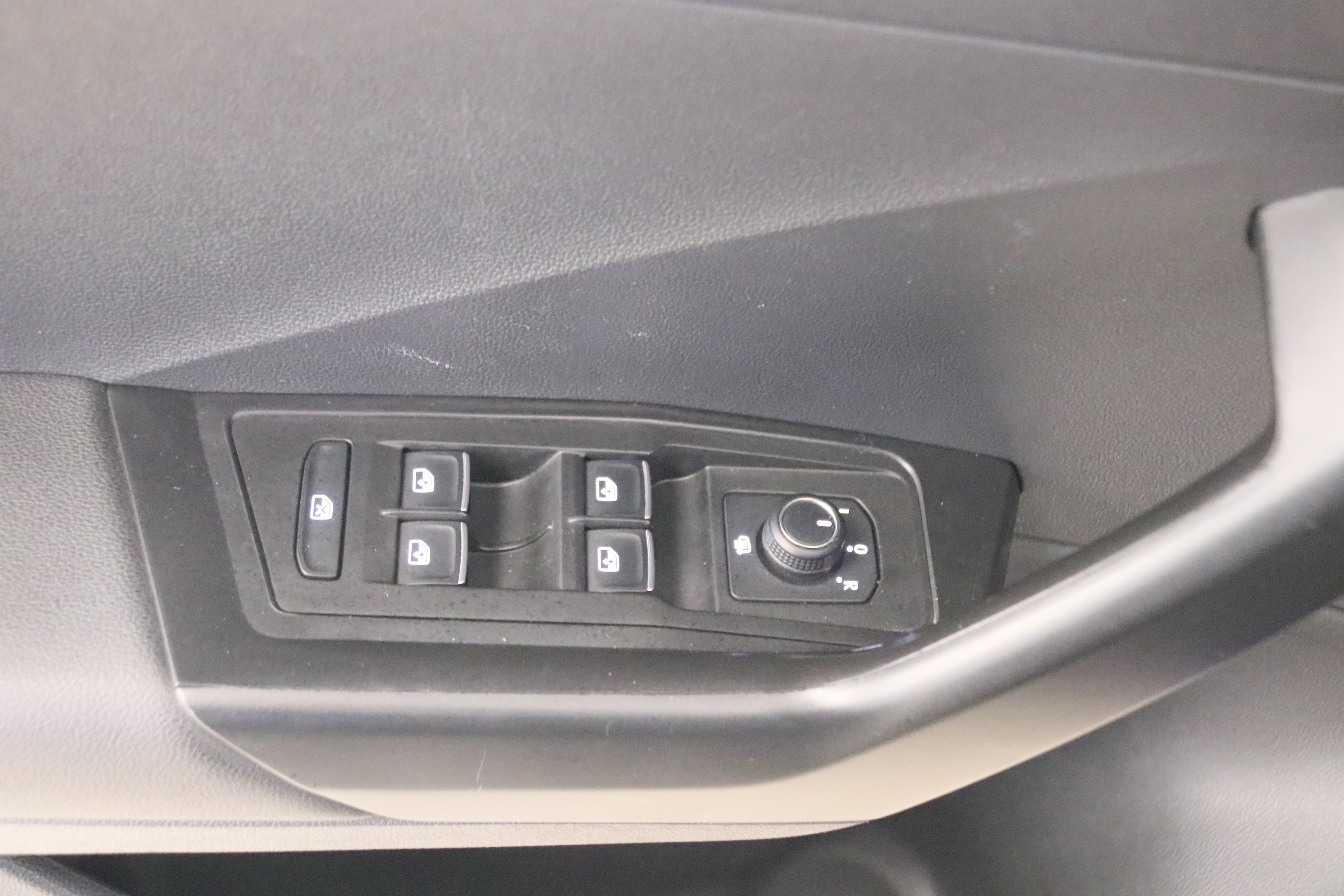 T-Roc 2019 car image #13