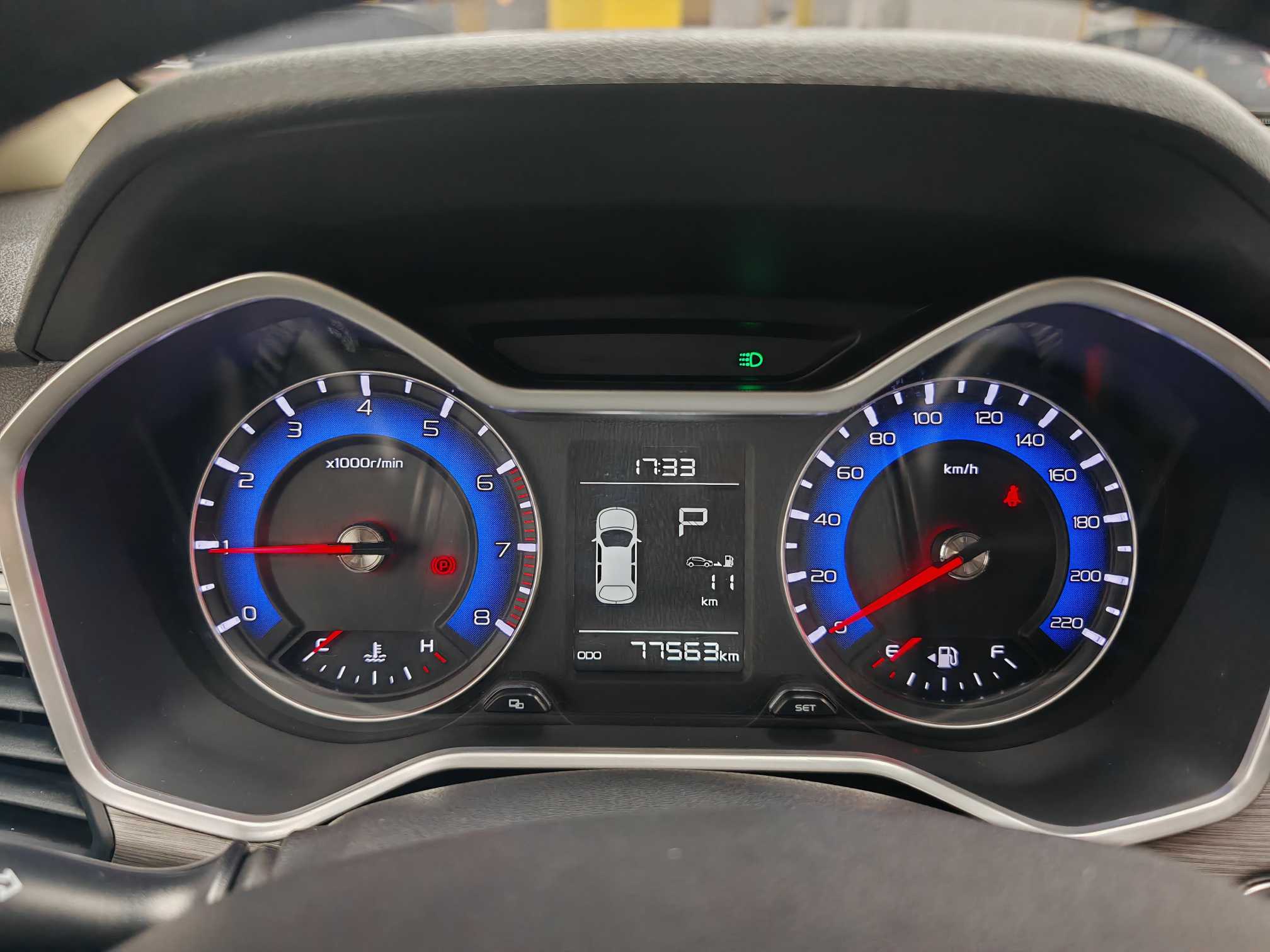 Vision X3 2019 immagine di auto #13