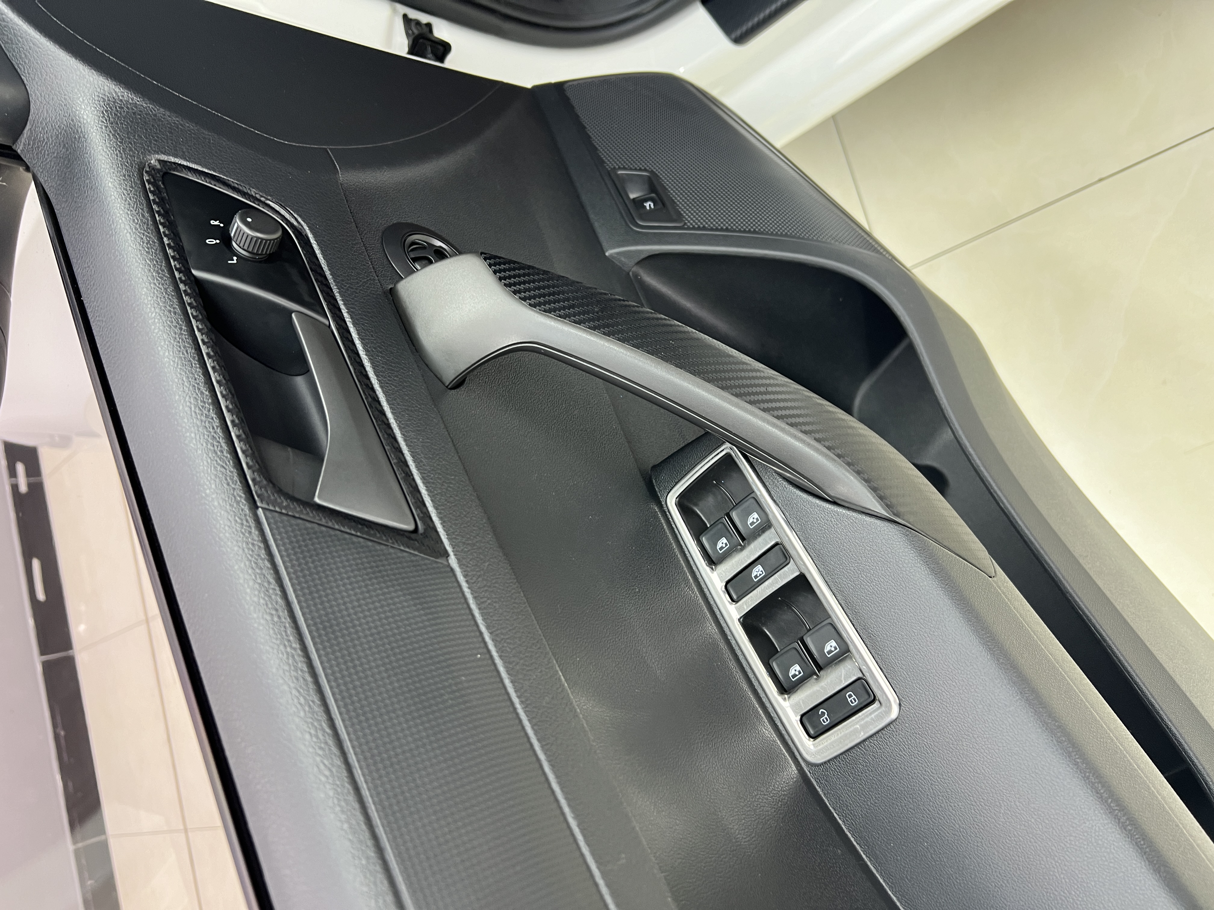 Skoda Rapid 2019 car image #13