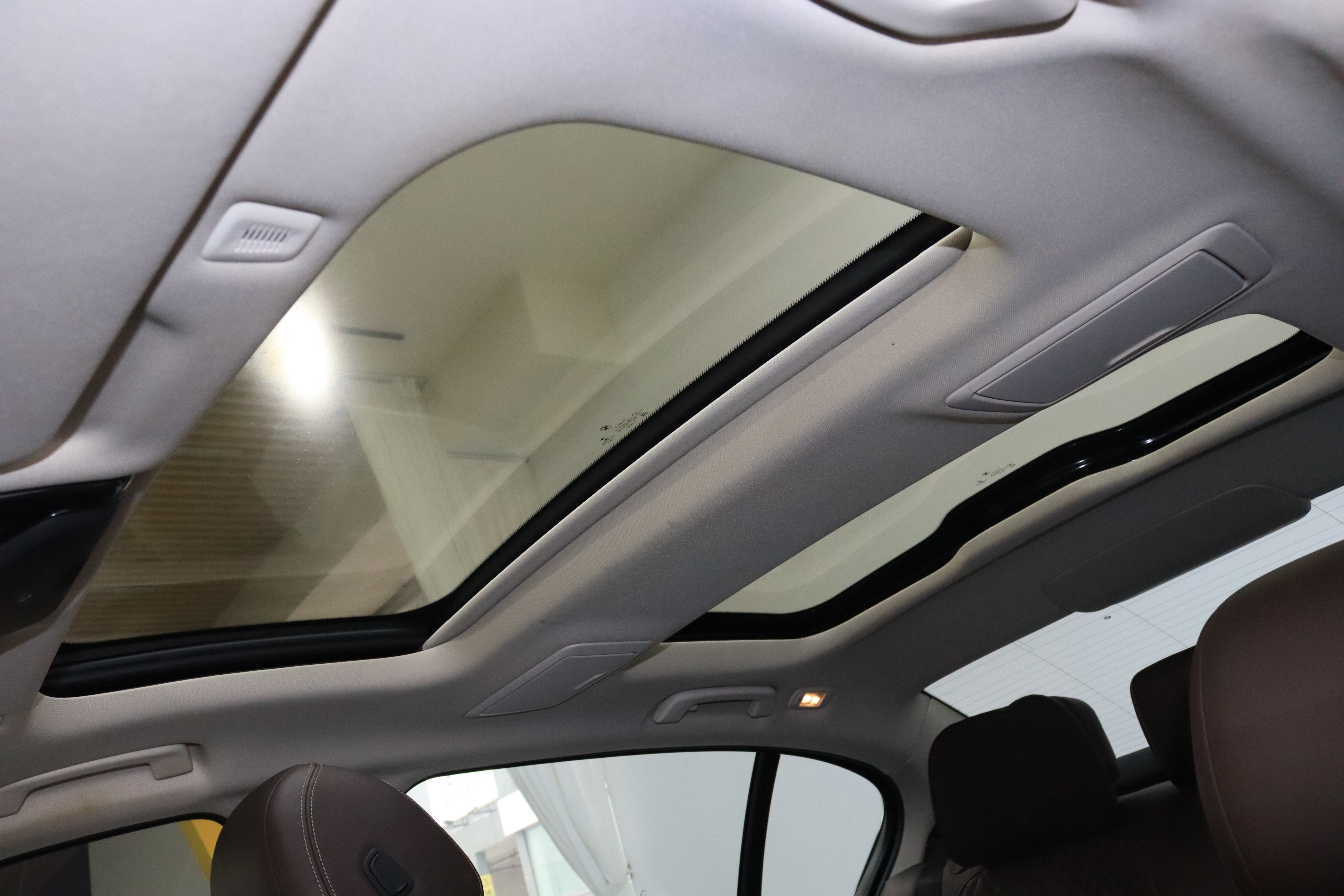 BMW 5 Series 2019 #13 BMW 5 Series 2019 car image #13