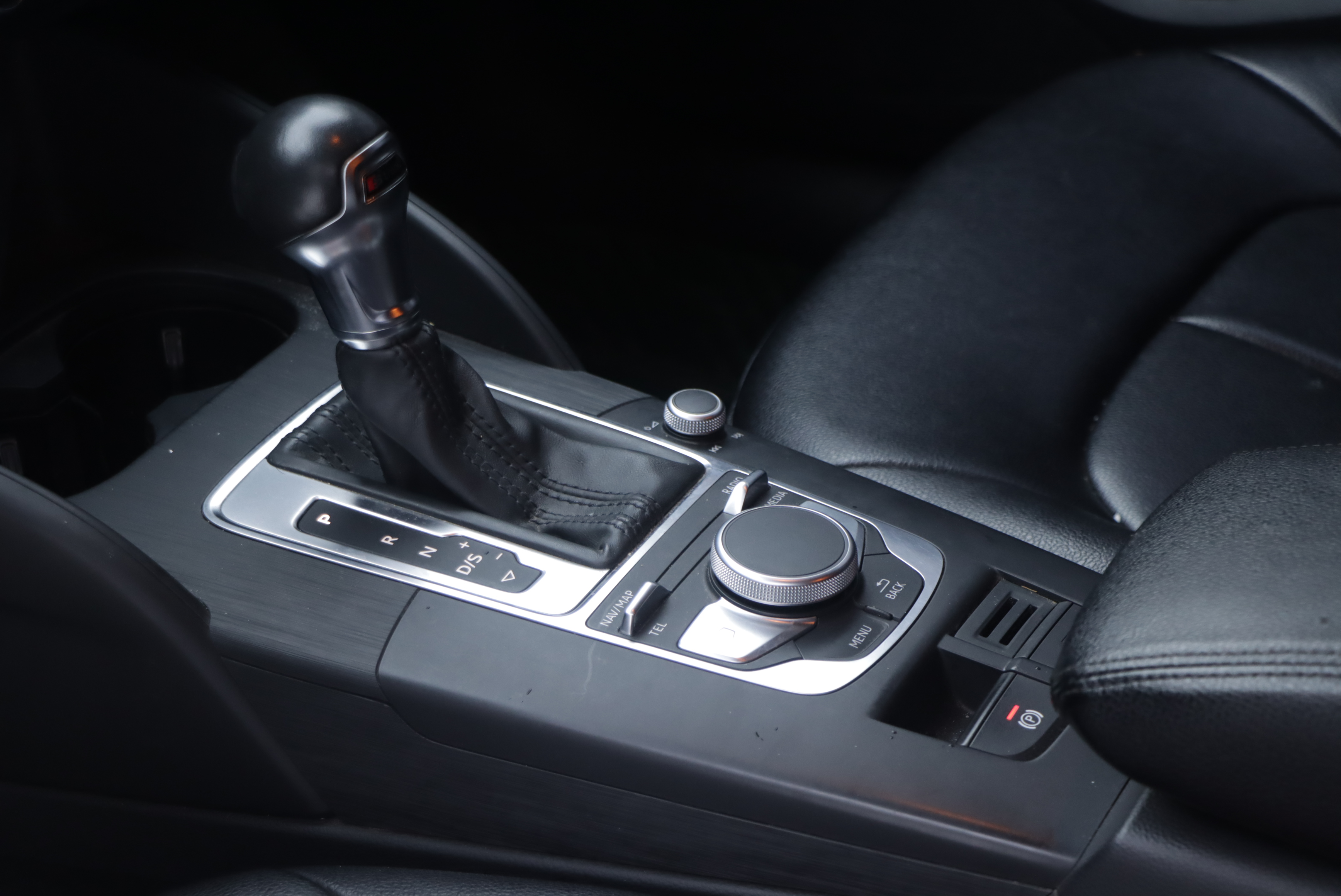 Audi A3 2019 car image #13