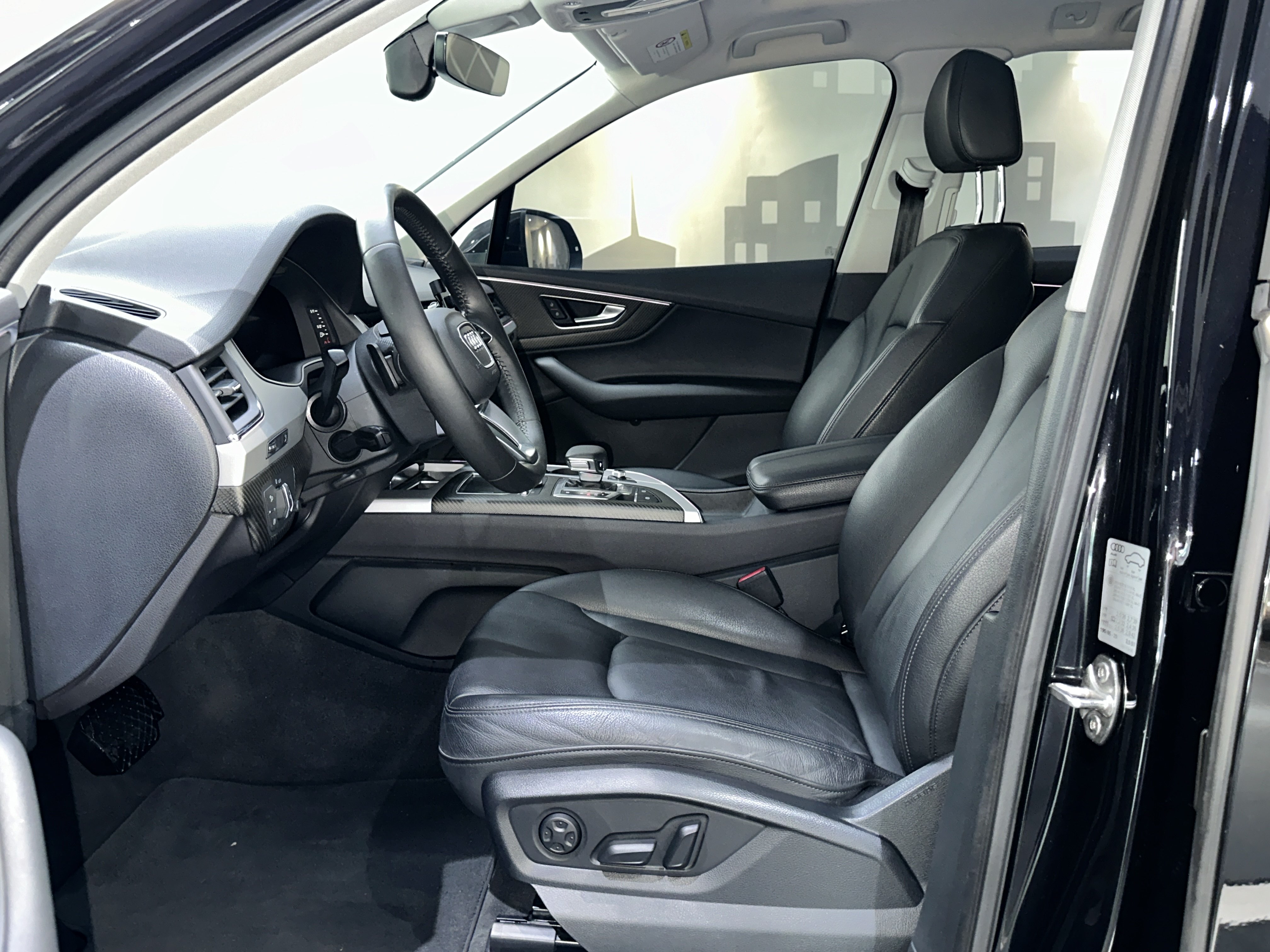 Audi Q7 New Energy 2019 car image #13