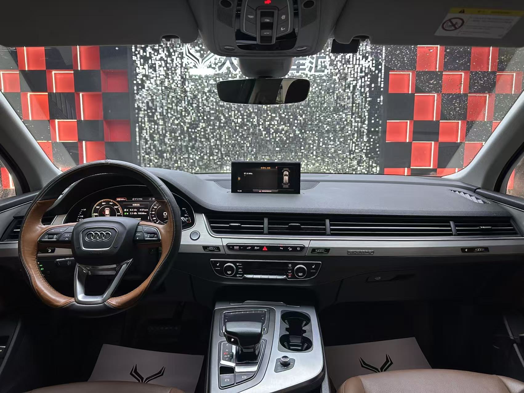 Audi Q7 New Energy 2019 car image #13