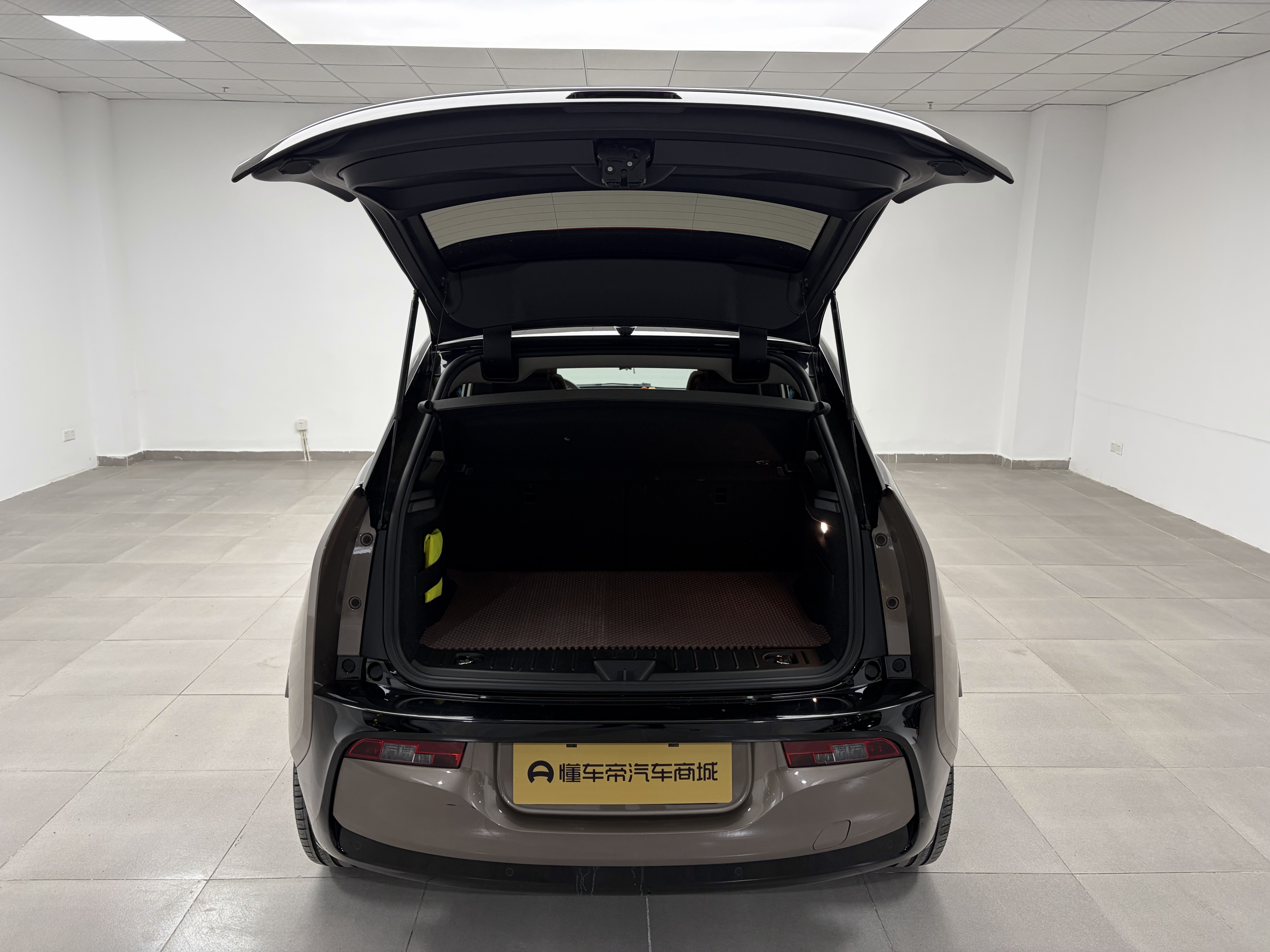 BMW i3 (Imported) 2019 #13 BMW i3 (Imported) 2019 car image #13