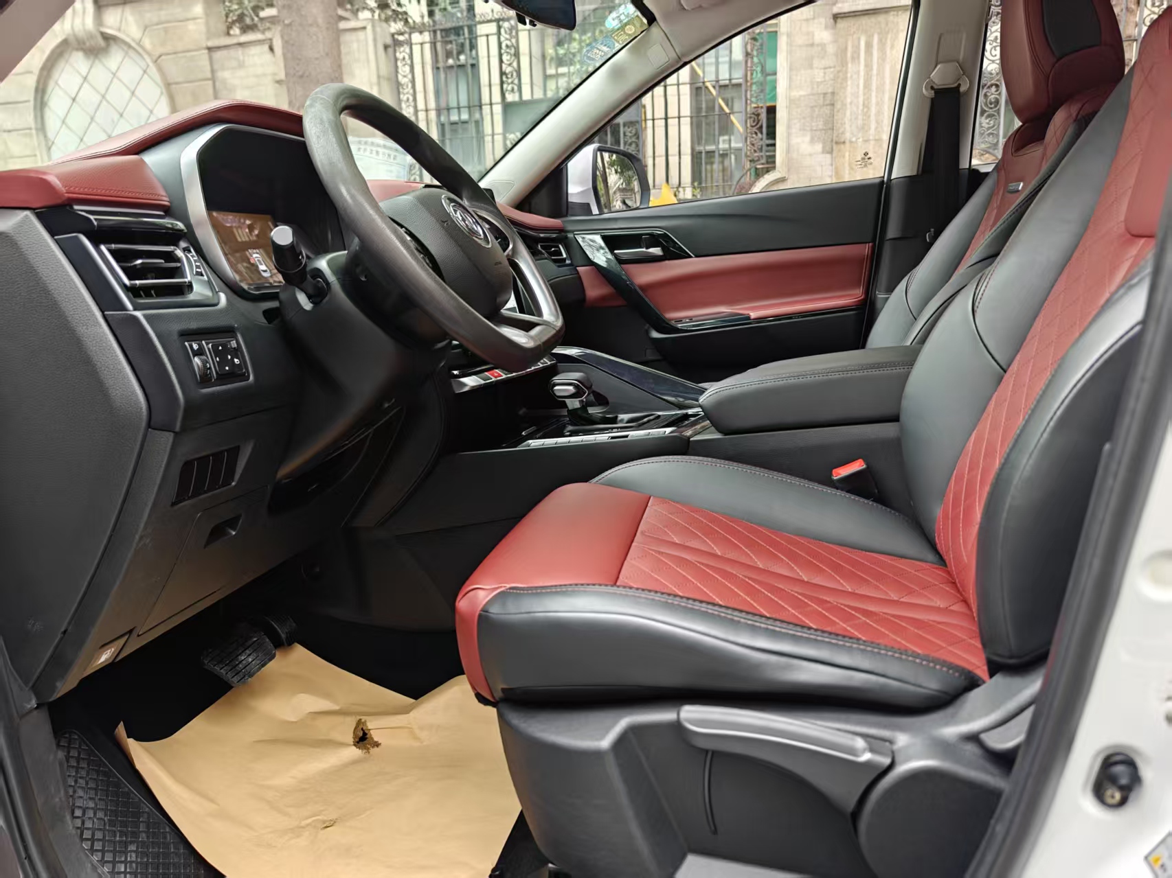 T5 L 2019 #13 T5 L 2019 car image #13