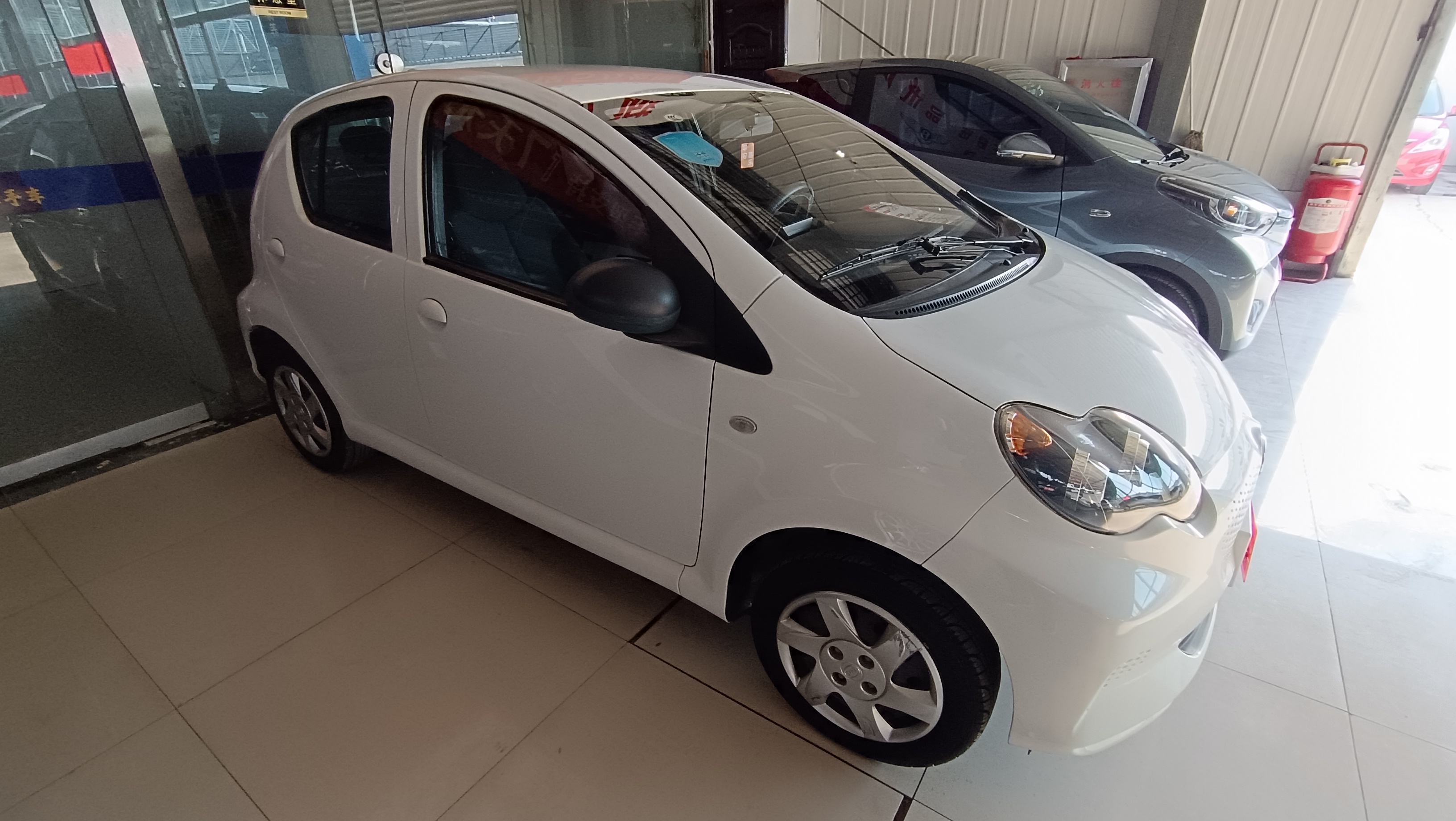 BYD e1 2020 #13 BYD e1 2020 car image #13