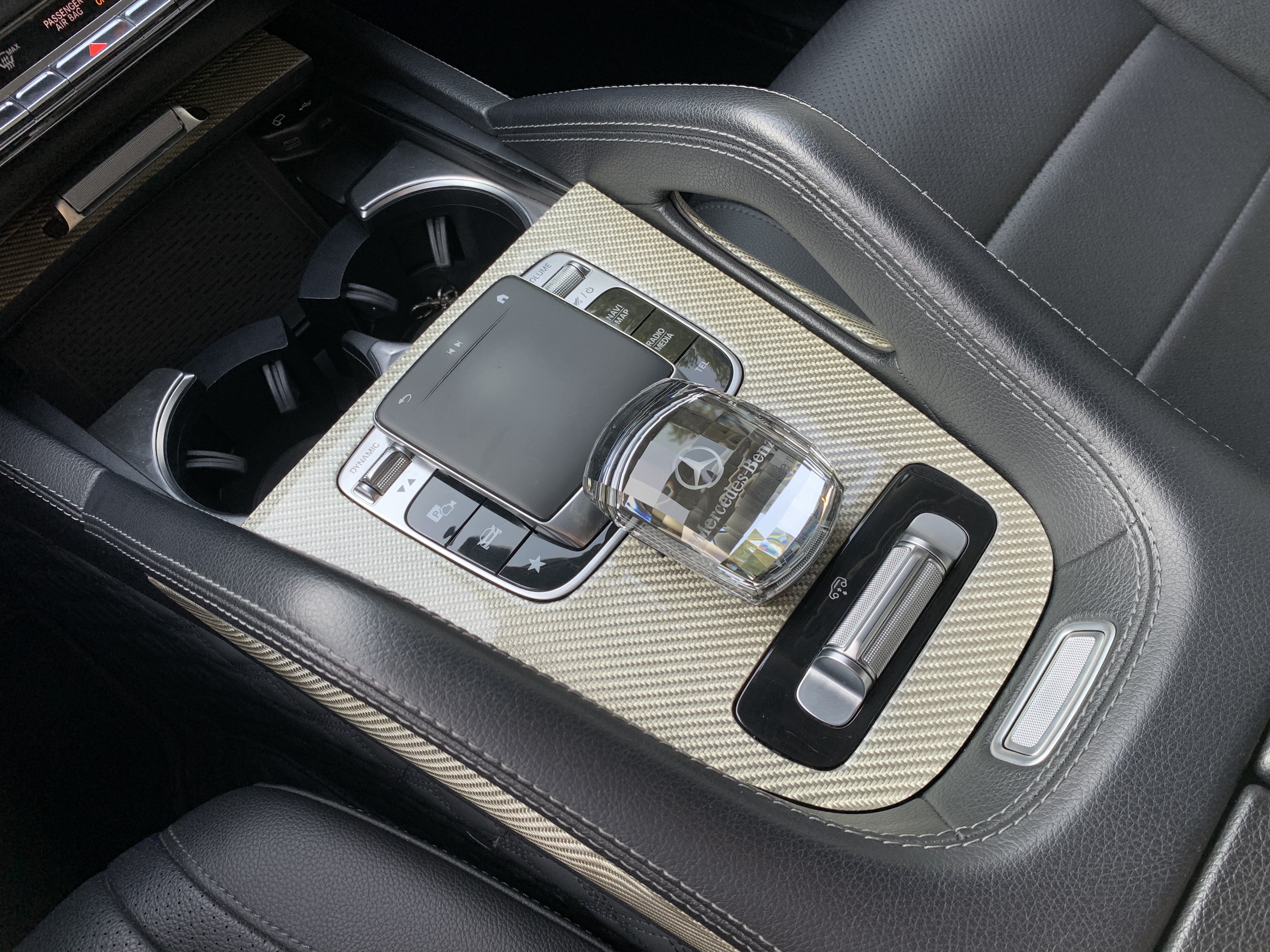 Mercedes-Benz GLE Class 2020 car image #13