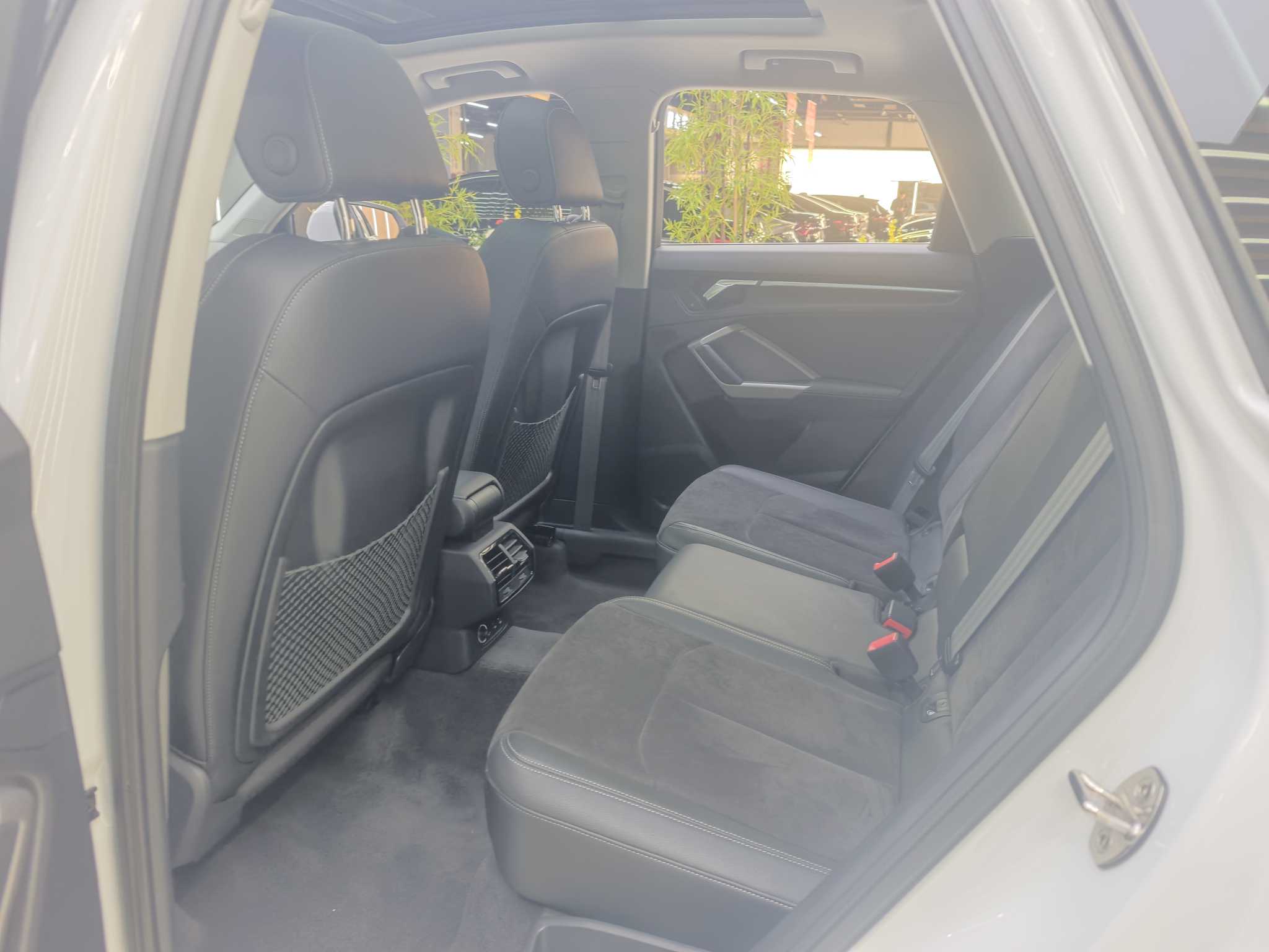 Audi Q3 2019 #13 Audi Q3 2019 car image #13