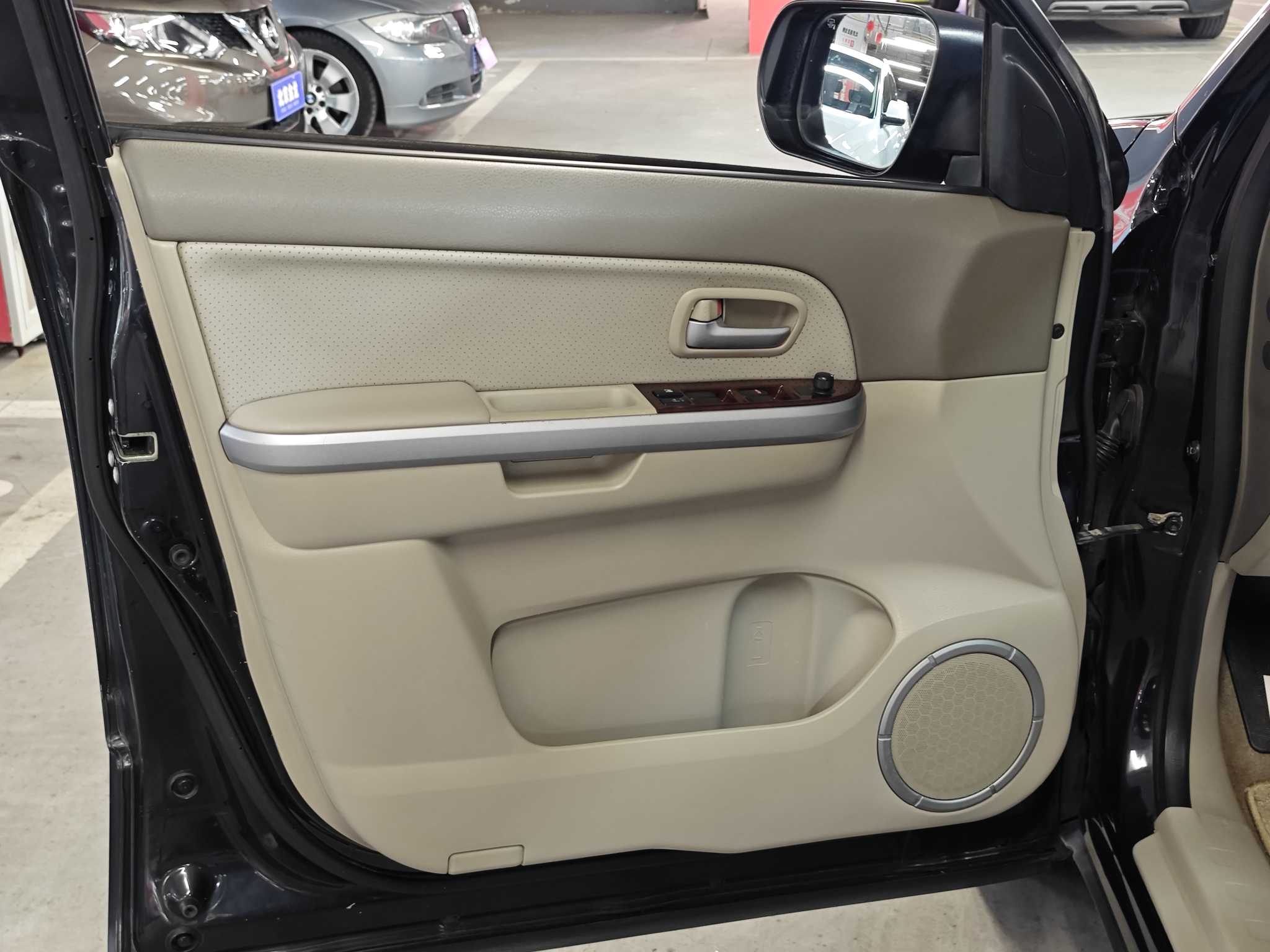 铃木 超级维特拉 2009 汽车图片 #13