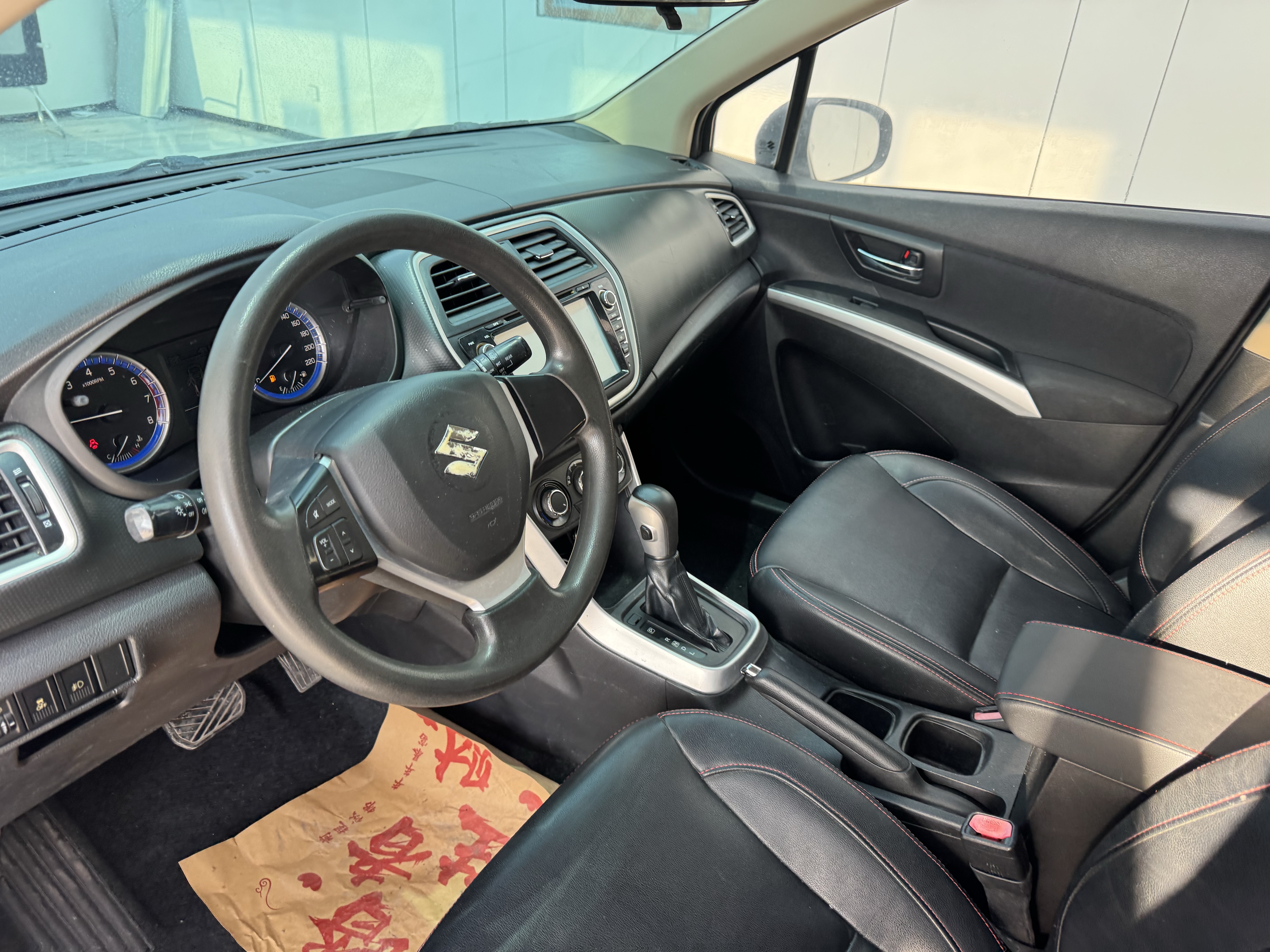 Suzuki S-Cross 2014 صورة سيارة #13